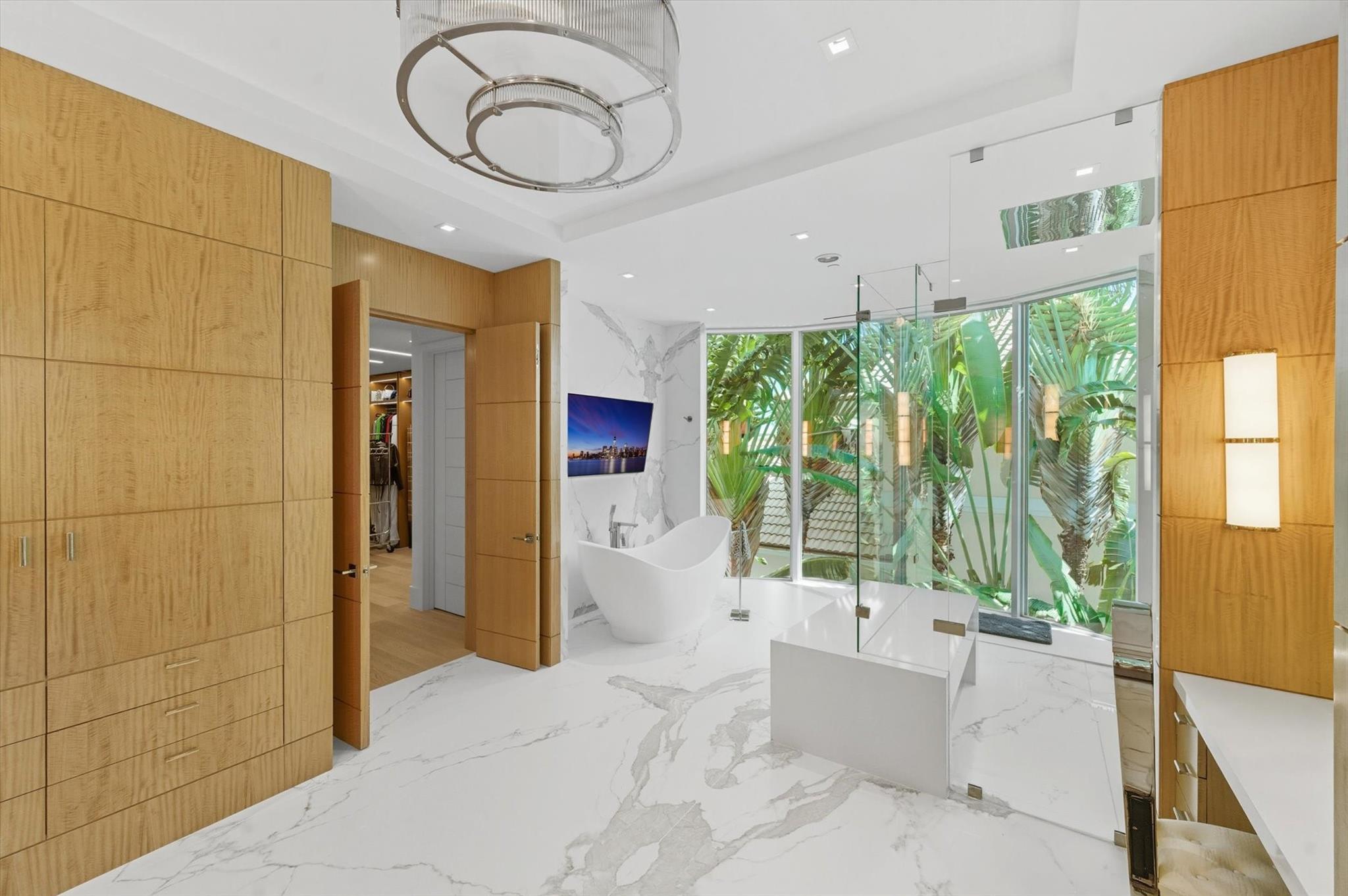 14 N Isla Bahia Drive, Fort Lauderdale, FL 33316