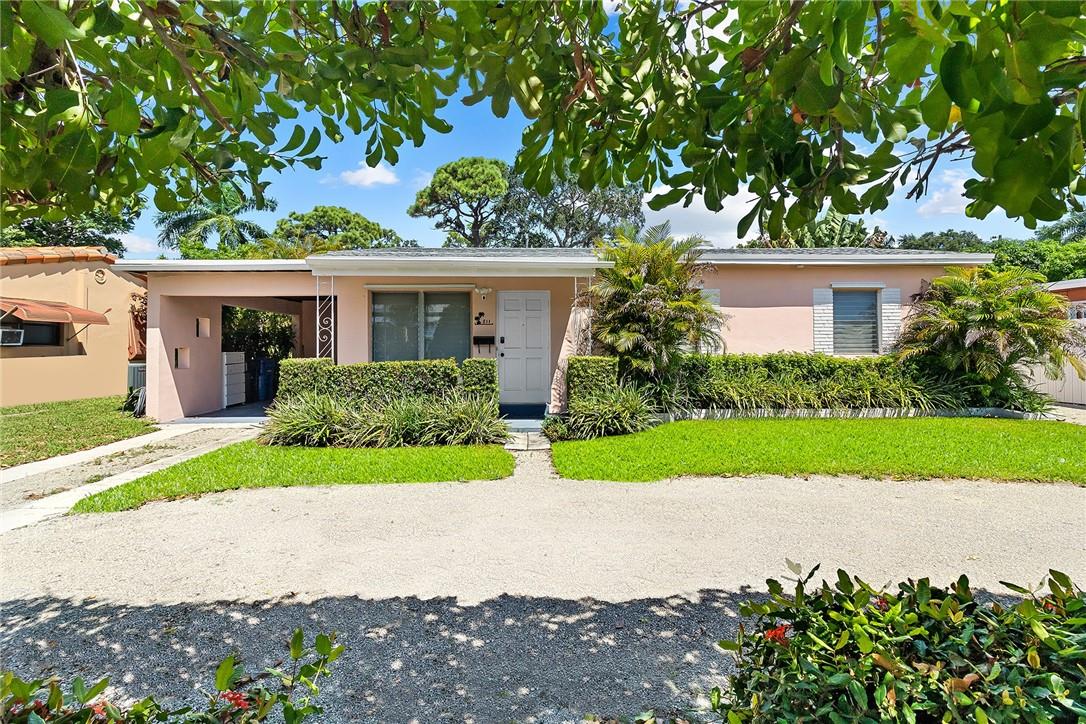 Photo for 811 SW 26th Court, MAIN HOUSE, Fort Lauderdale, FL 33315 - listing #FX-10530491 811 SW 26th Court, MAIN HOUSE, Fort Lauderdale, FL 33315