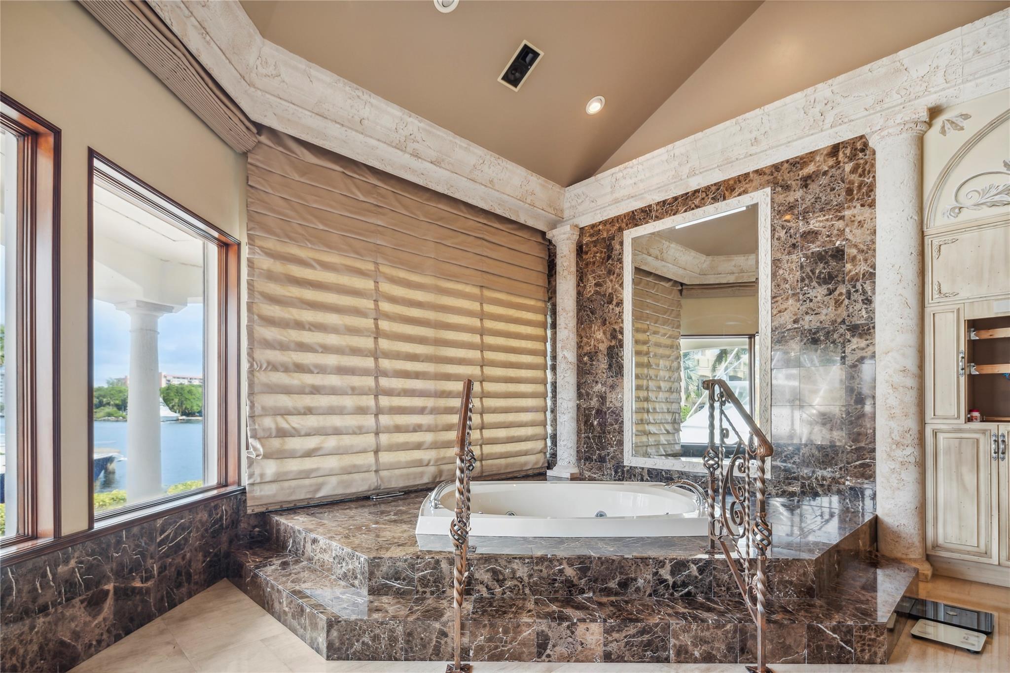 3100 NE 46th Street, Lighthouse Point, FL 33064