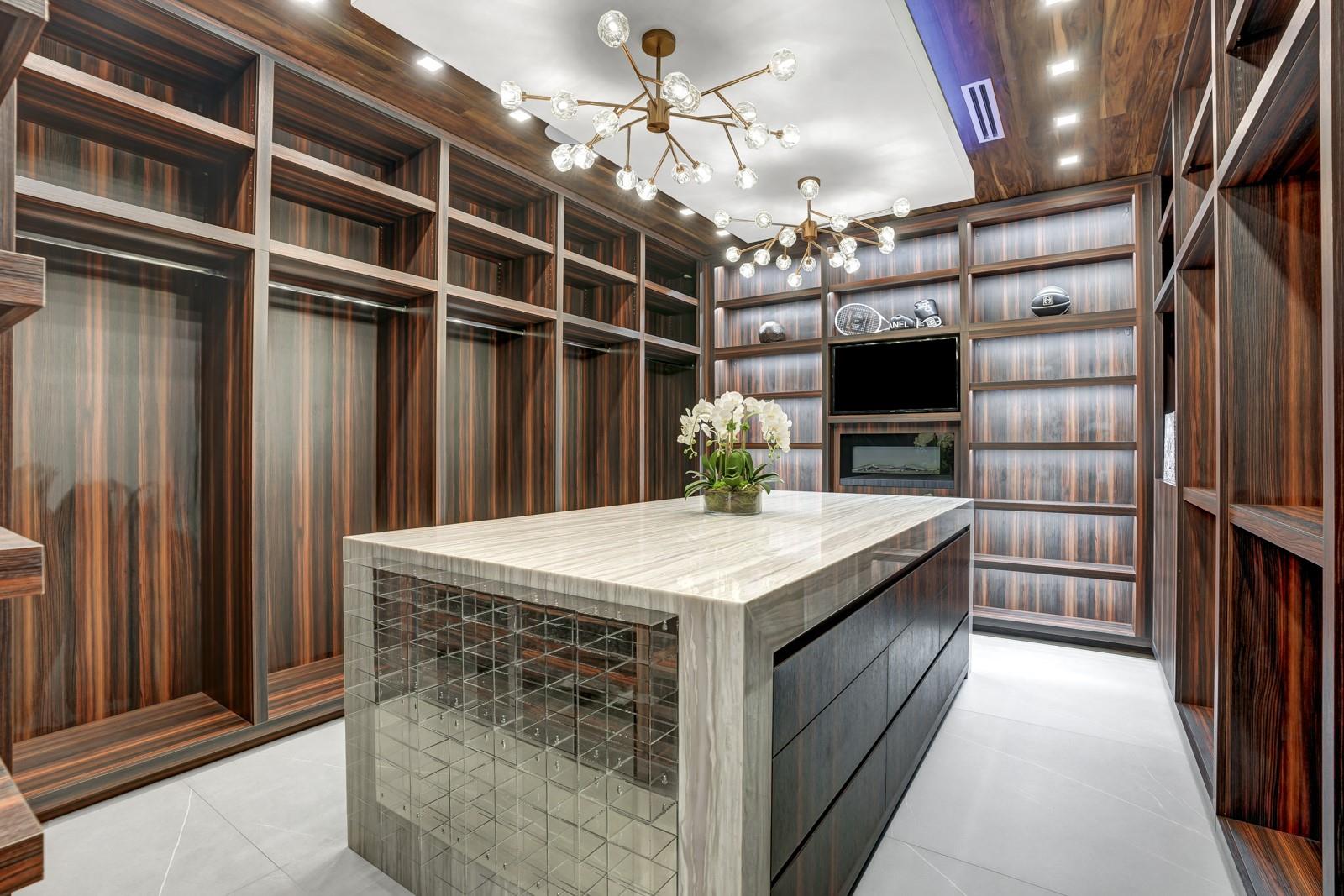 671 Middle River Drive, Fort Lauderdale, FL 33304