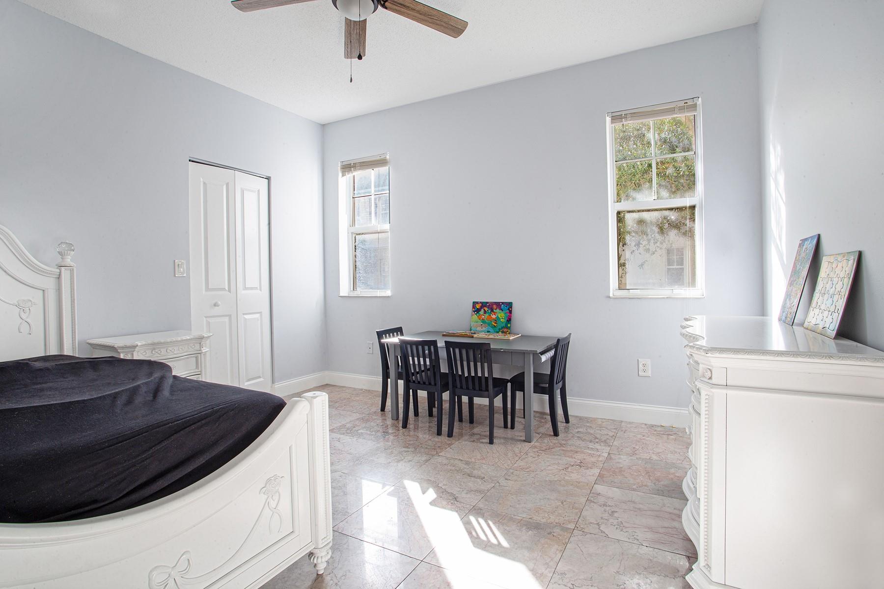 5860 W Sample Road 204, Coral Springs, FL 33067