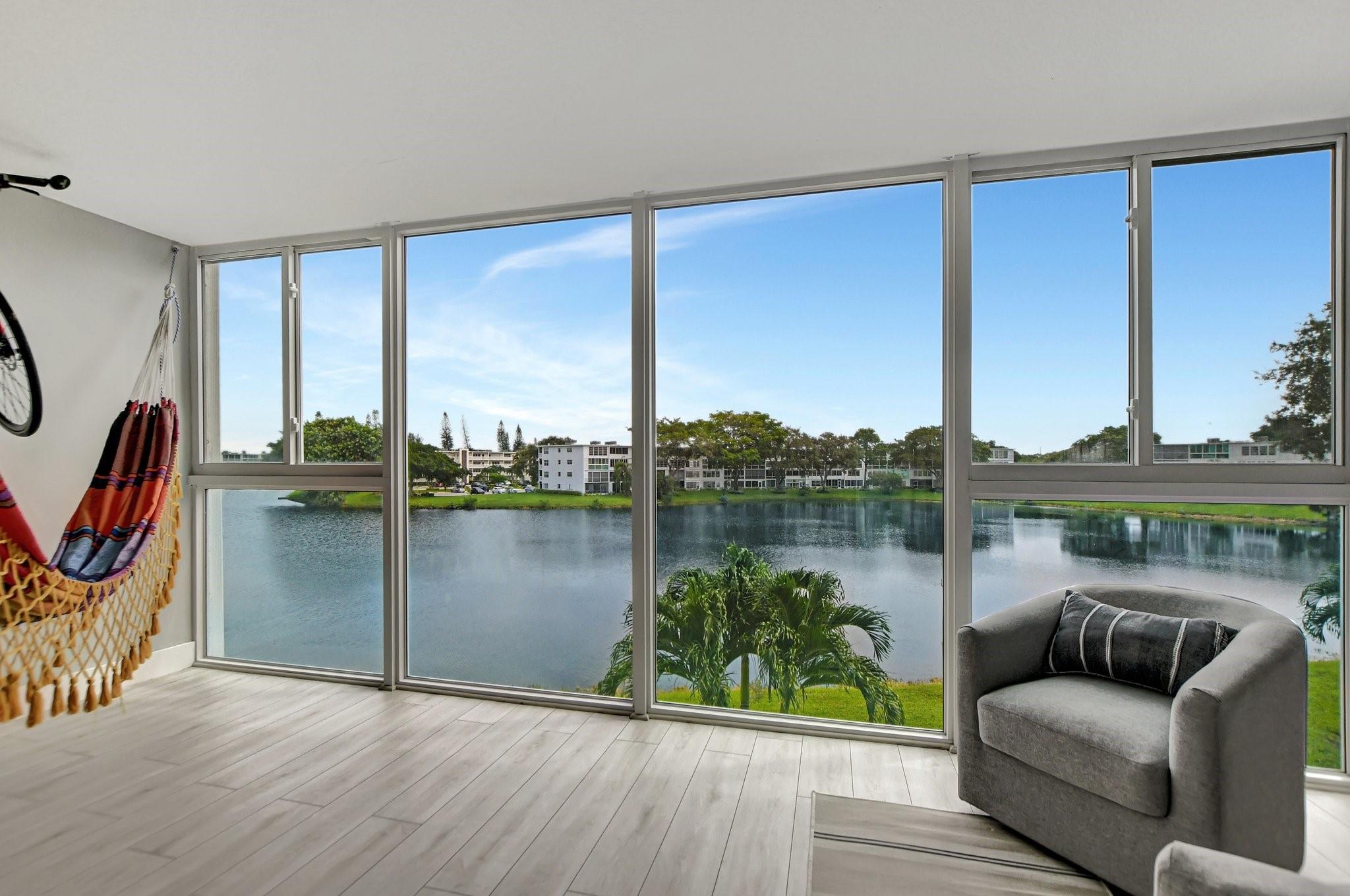 Photo for 3107 Cambridge E, 3107, Deerfield Beach, FL 33442 - Listing #FX-10479052 3107 Cambridge E, 3107, Deerfield Beach, FL 33442
