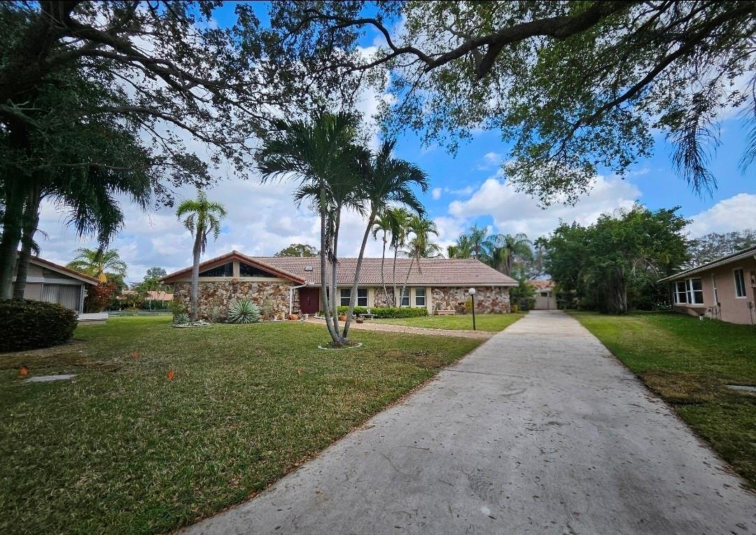 197 NW 113th Way, Coral Springs, FL 33071