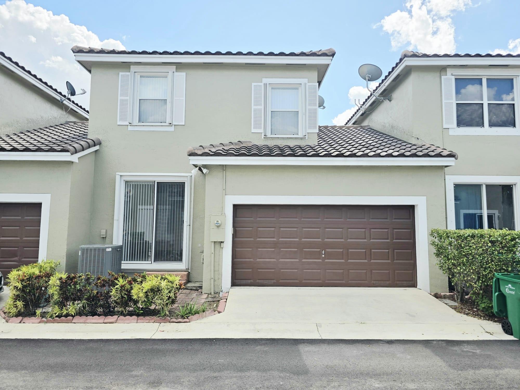 10589 NW 56th Place, Coral Springs, FL 33076