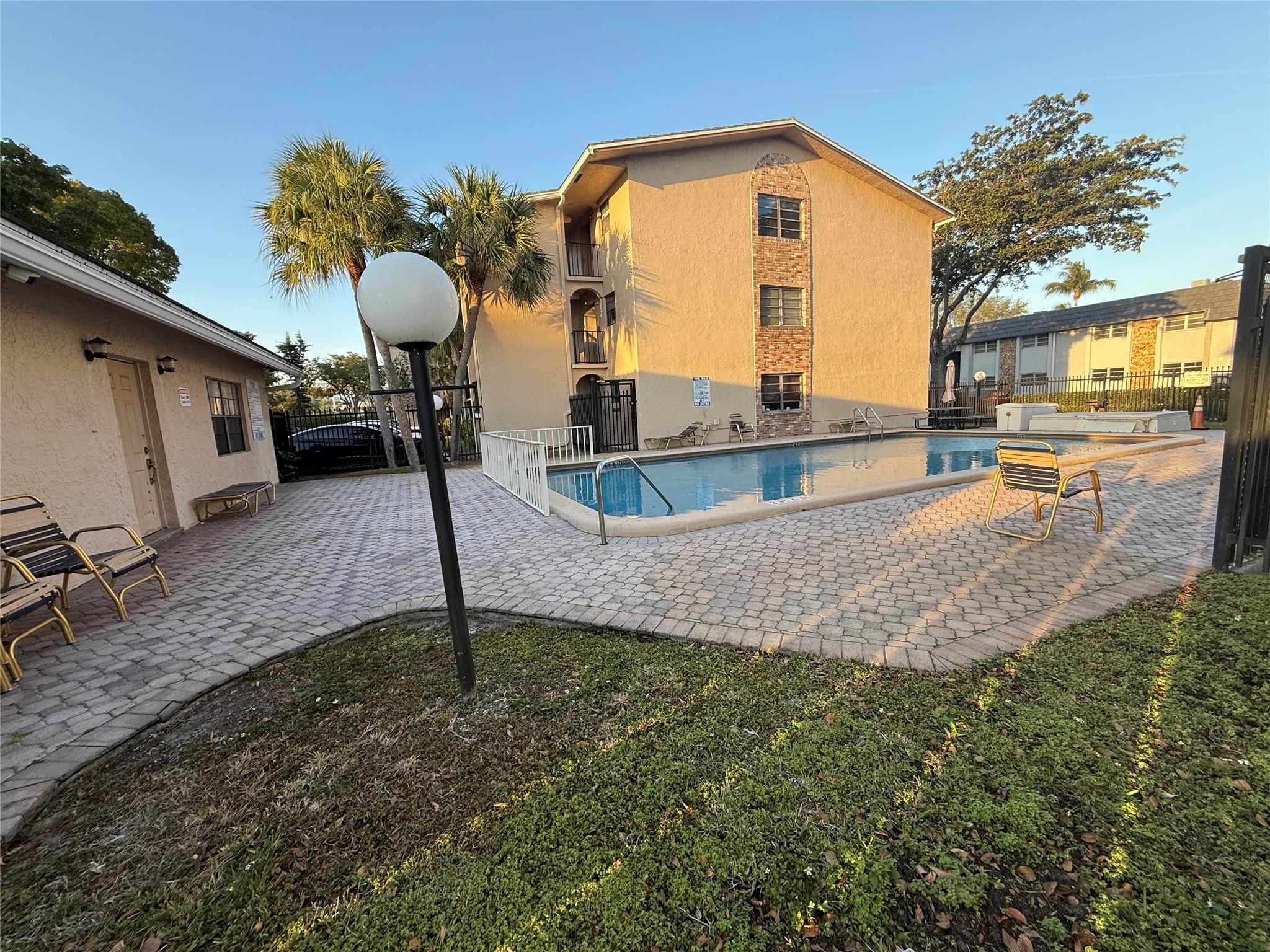3351 NW 85 Avenue 315, Coral Springs, FL 33065