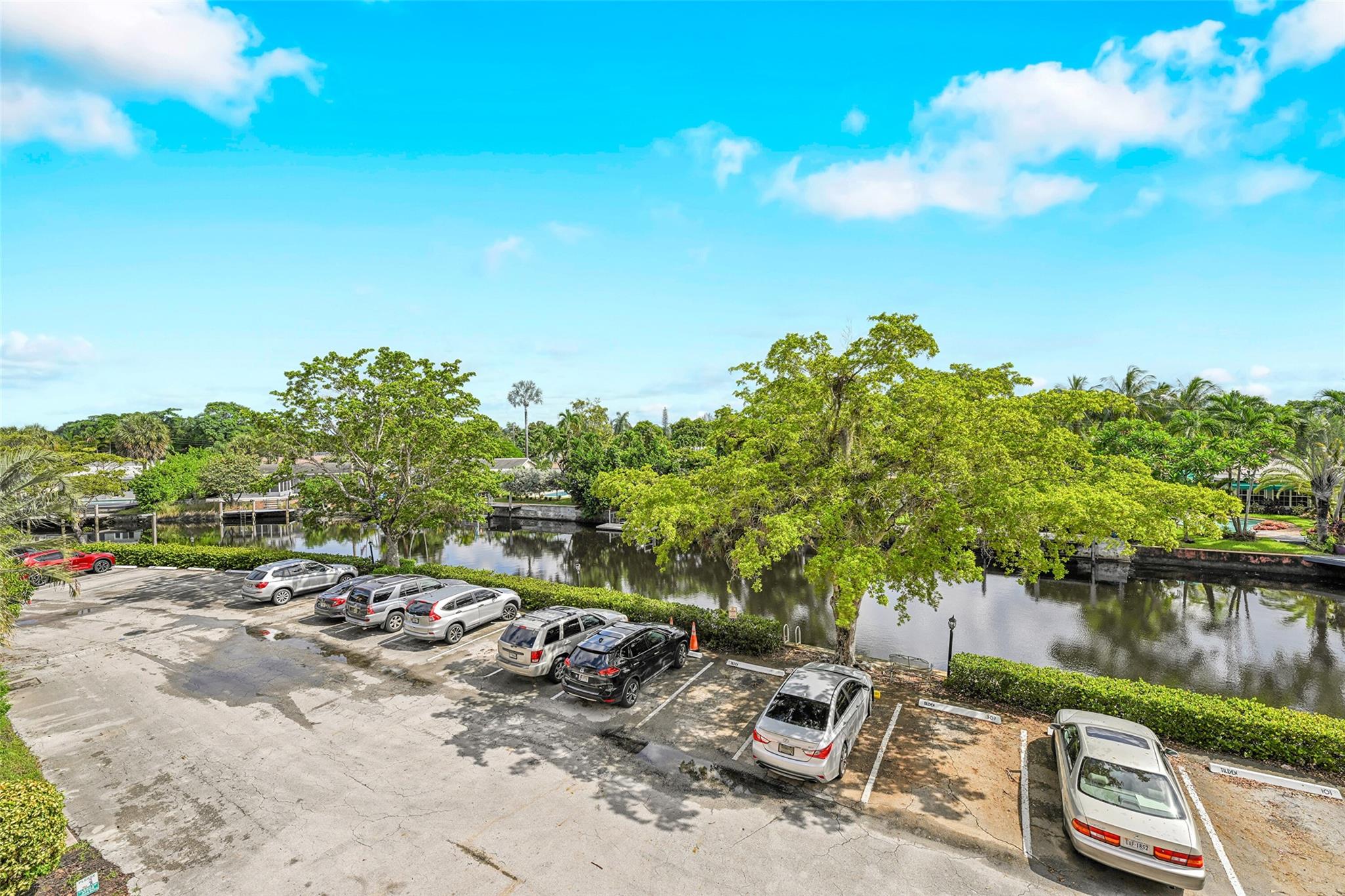 Tilden parking along the River
