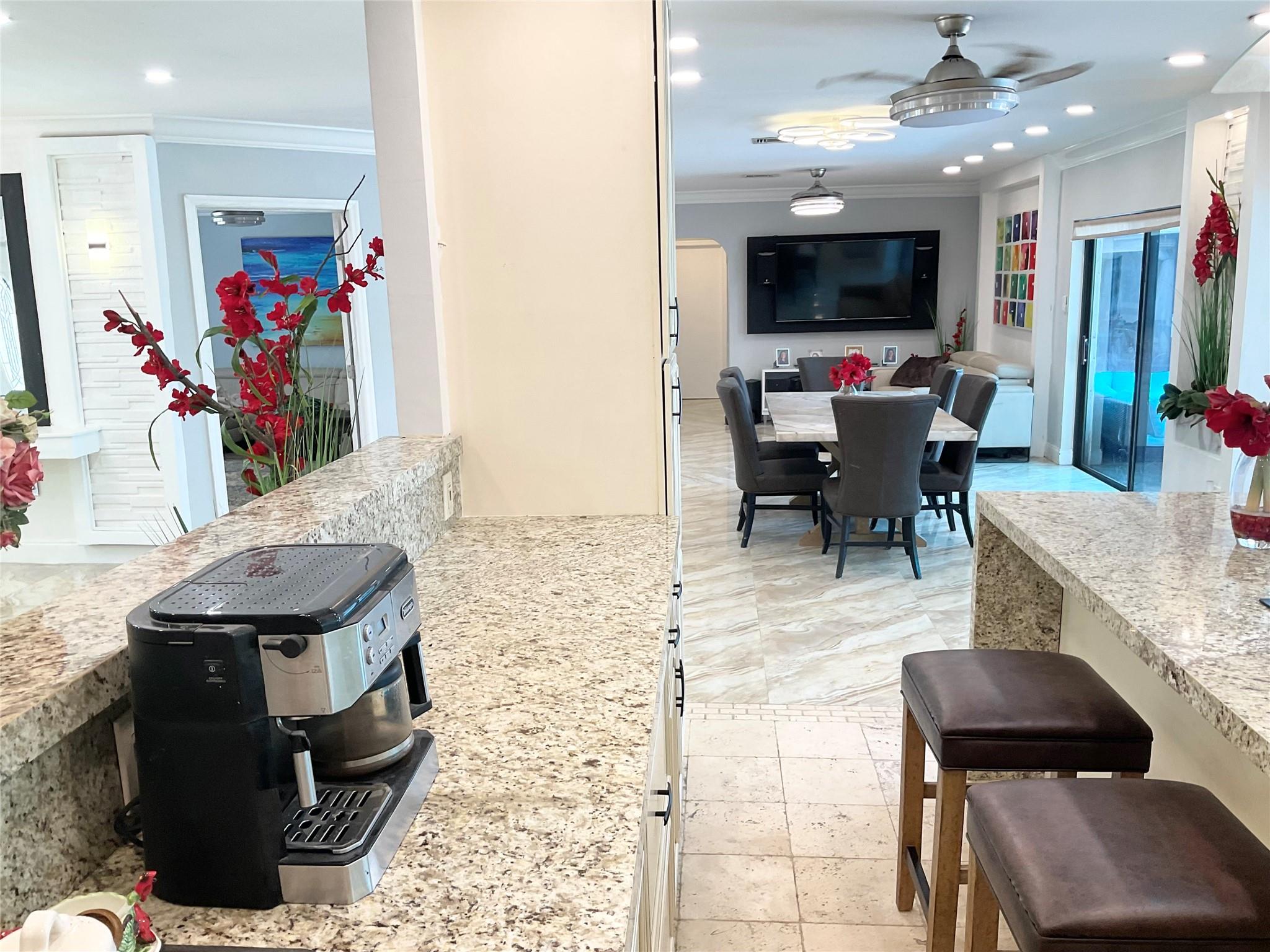 10477 NW 4th Street, Coral Springs, FL 33071