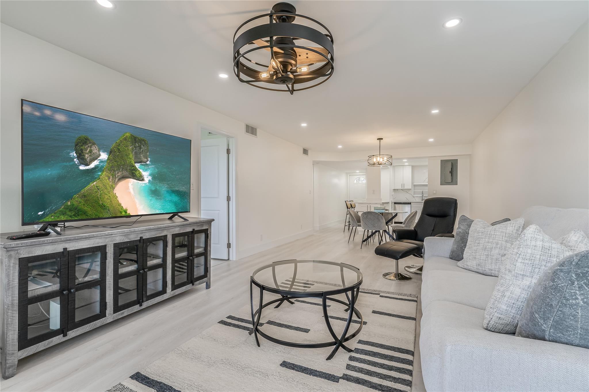 Photo for 411 S Hollybrook Drive, 109, Pembroke Pines, FL 33025 - Listing #FX-10519648 411 S Hollybrook Drive, 109, Pembroke Pines, FL 33025