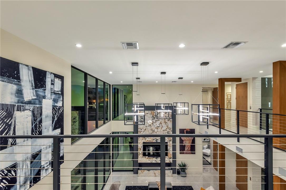 2 Fiesta Way, Fort Lauderdale, FL 33301