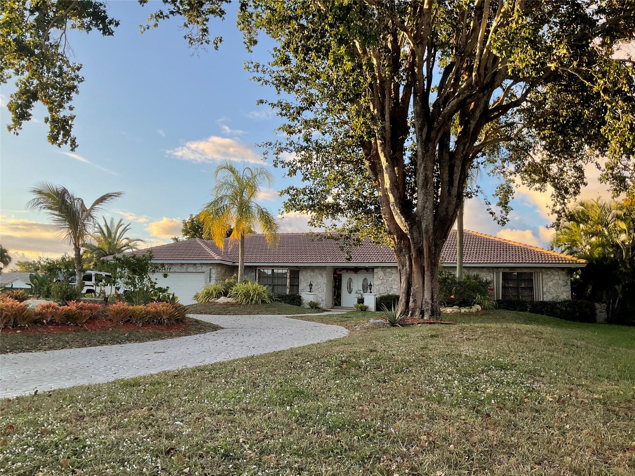 10477 NW 4th Street, Coral Springs, FL 33071