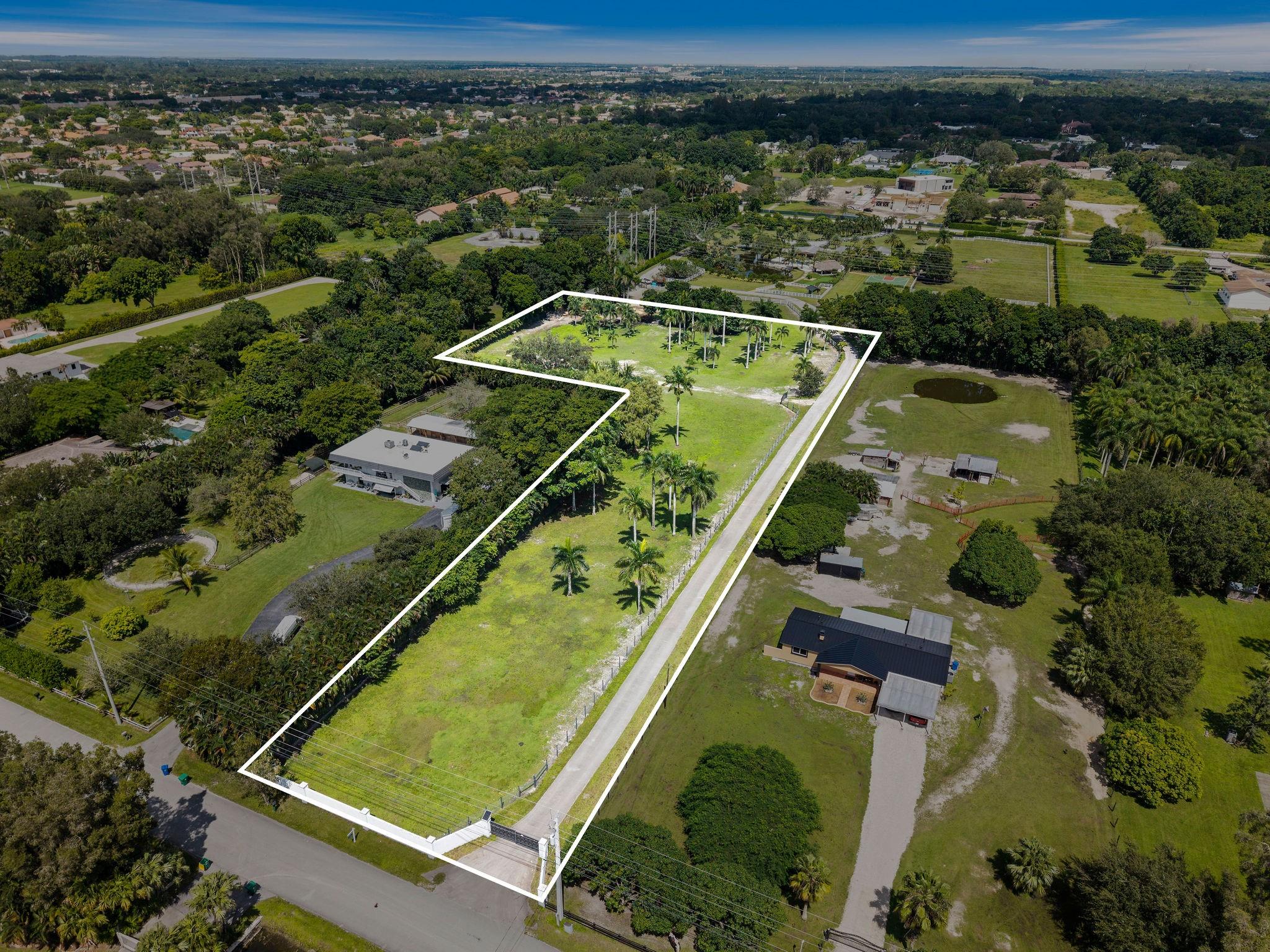 Photo for 14501 Mustang Trail, Southwest Ranches, FL 33330 - listing #FX-10528495 14501 Mustang Trail, Southwest Ranches, FL 33330