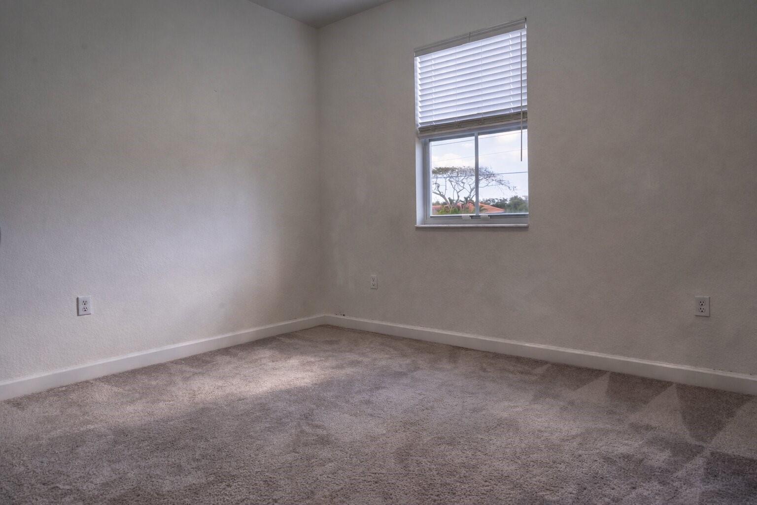 11833 NW 47th Mnr, Coral Springs, FL 33076