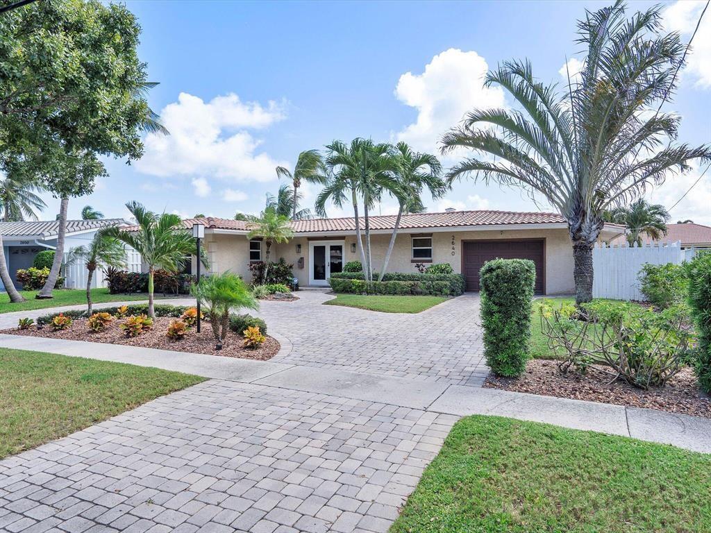 Photo for 2640 NE 49th Street, Lighthouse Point, FL 33064 - listing #FX-10527131 2640 NE 49th Street, Lighthouse Point, FL 33064