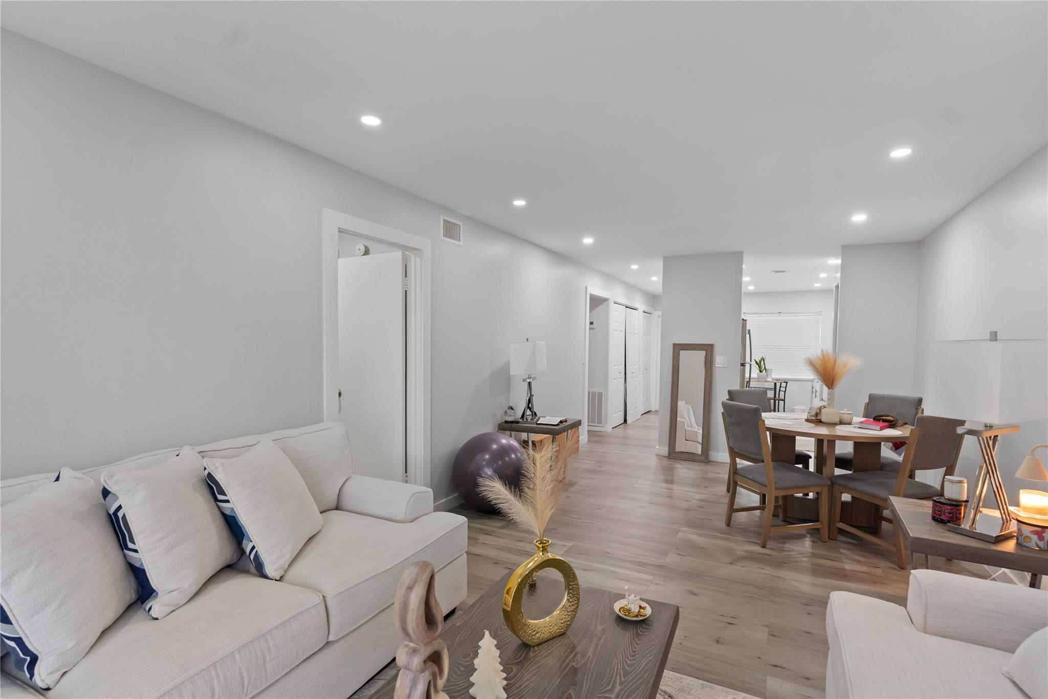 1335 NW 94th Way 1335, Coral Springs, FL 33071