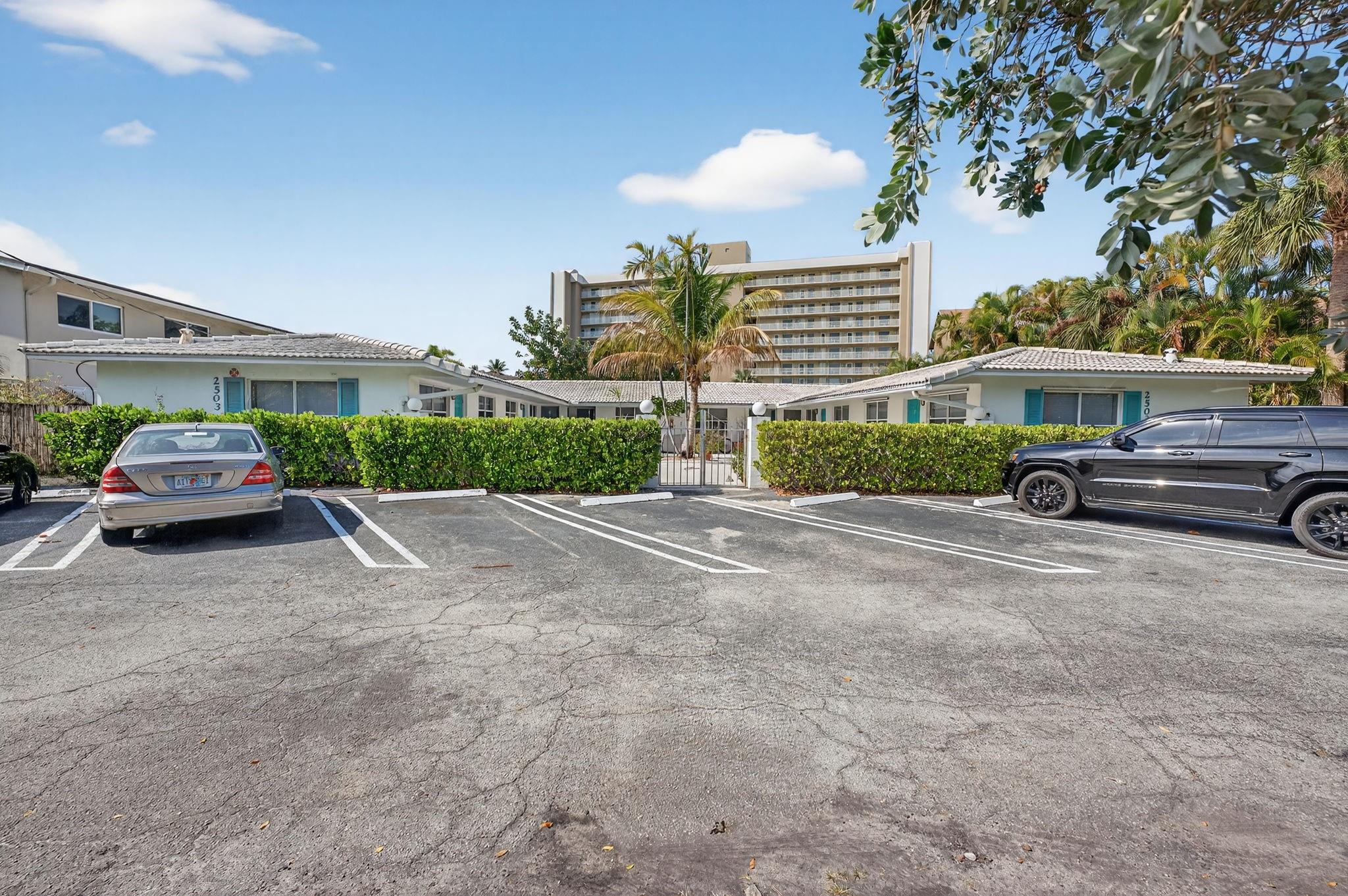 Photo for 2503 N Ocean Boulevard 6, Pompano Beach, FL 33062 - listing #FX-10555391 2503 N Ocean Boulevard 6, Pompano Beach, FL 33062