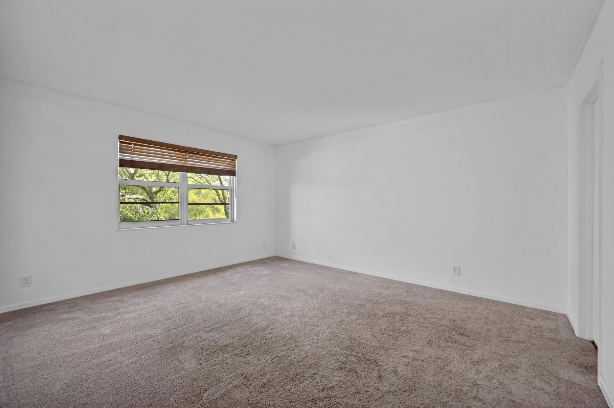 8735 Ramblewood Drive 409, Coral Springs, FL 33071