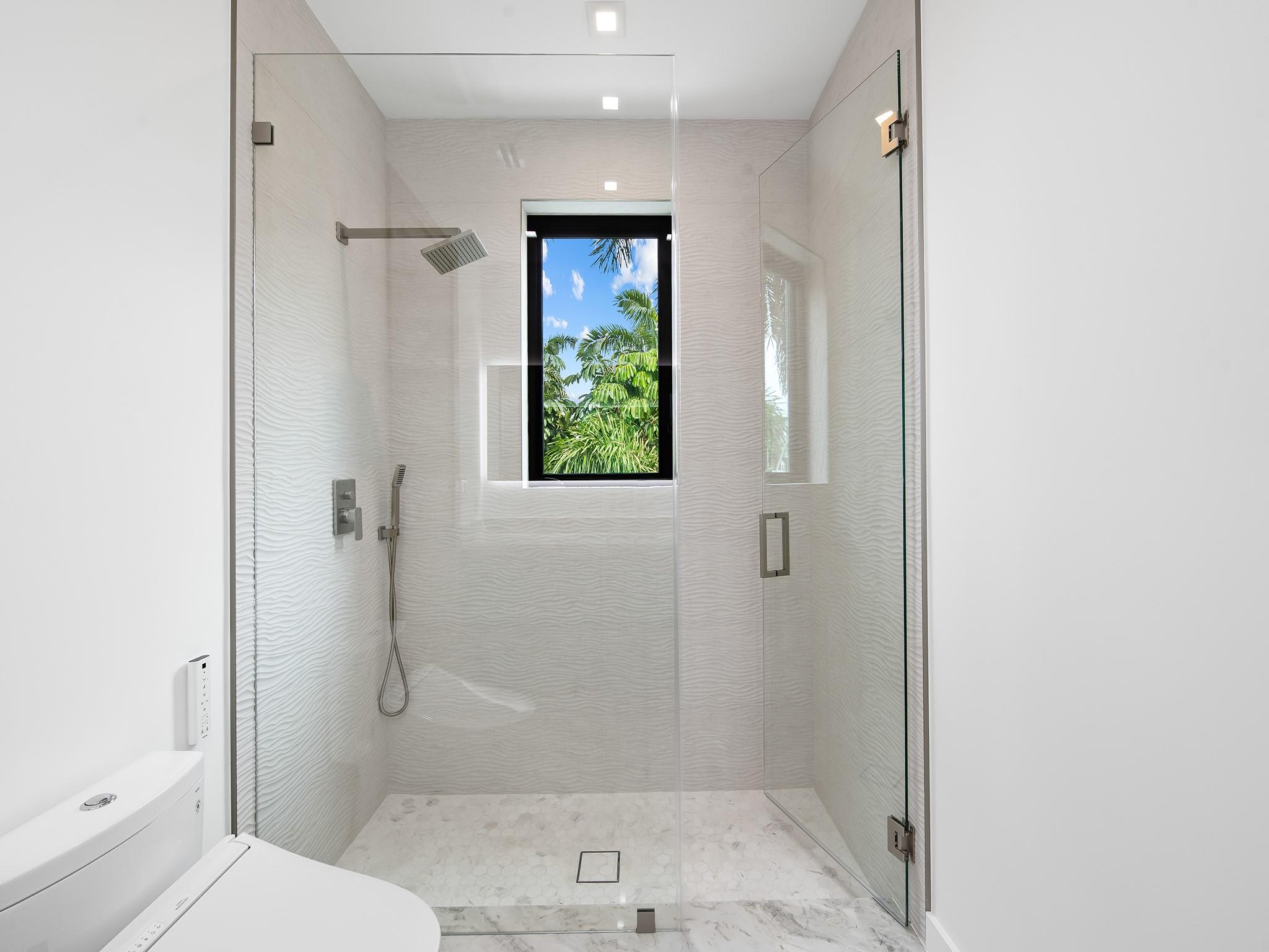 111 Fiesta Way, Fort Lauderdale, FL 33301