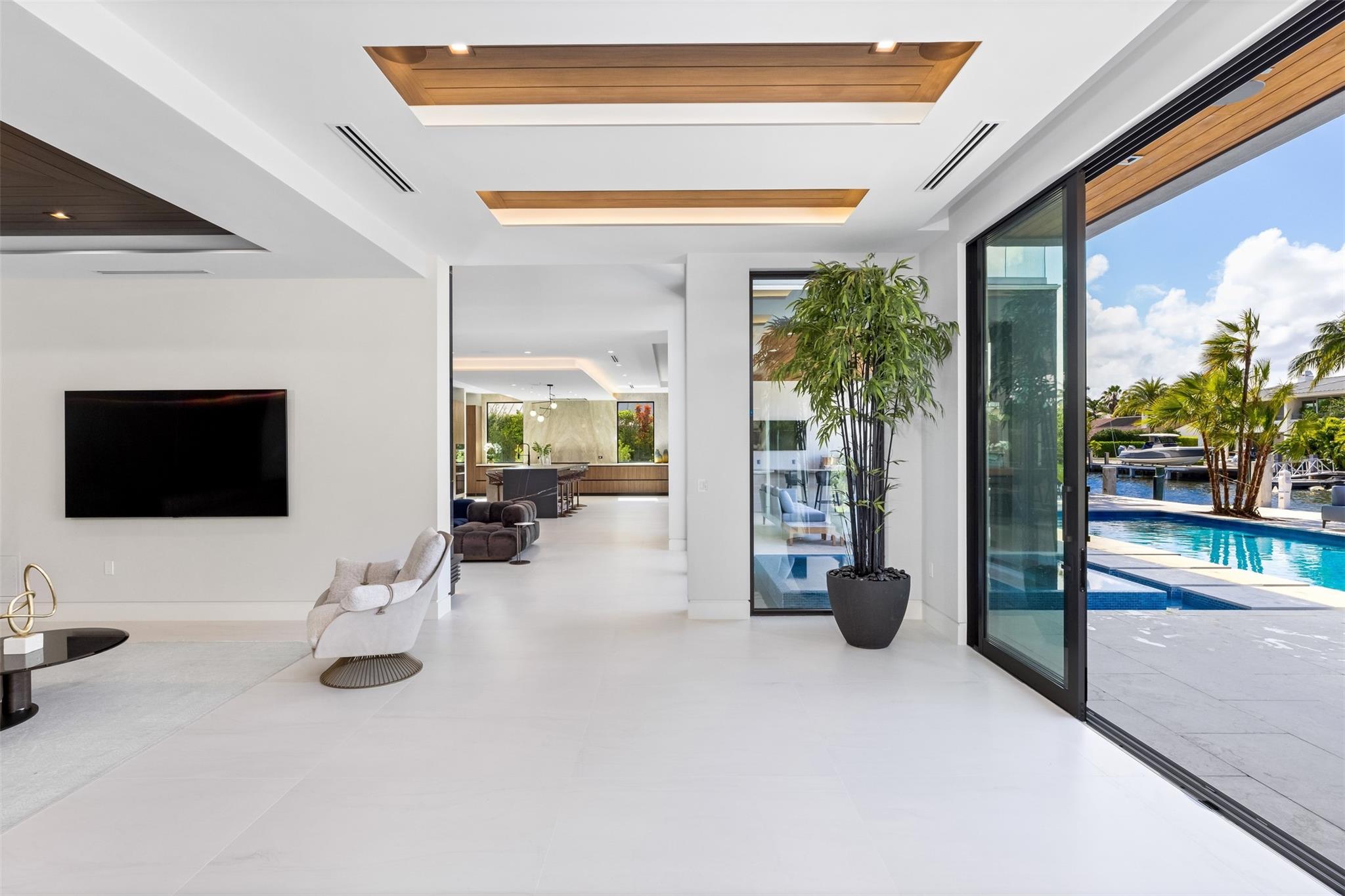 2733 NE 16th Street, Fort Lauderdale, FL 33304