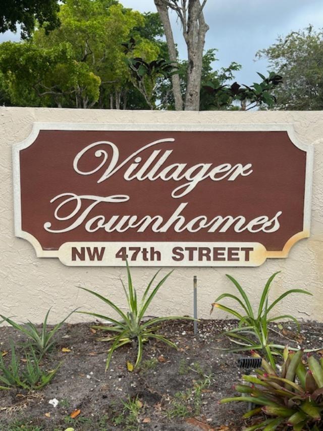Photo for 775 NW 47th Street, Deerfield Beach, FL 33306 - listing #FX-10531506 775 NW 47th Street, Deerfield Beach, FL 33306