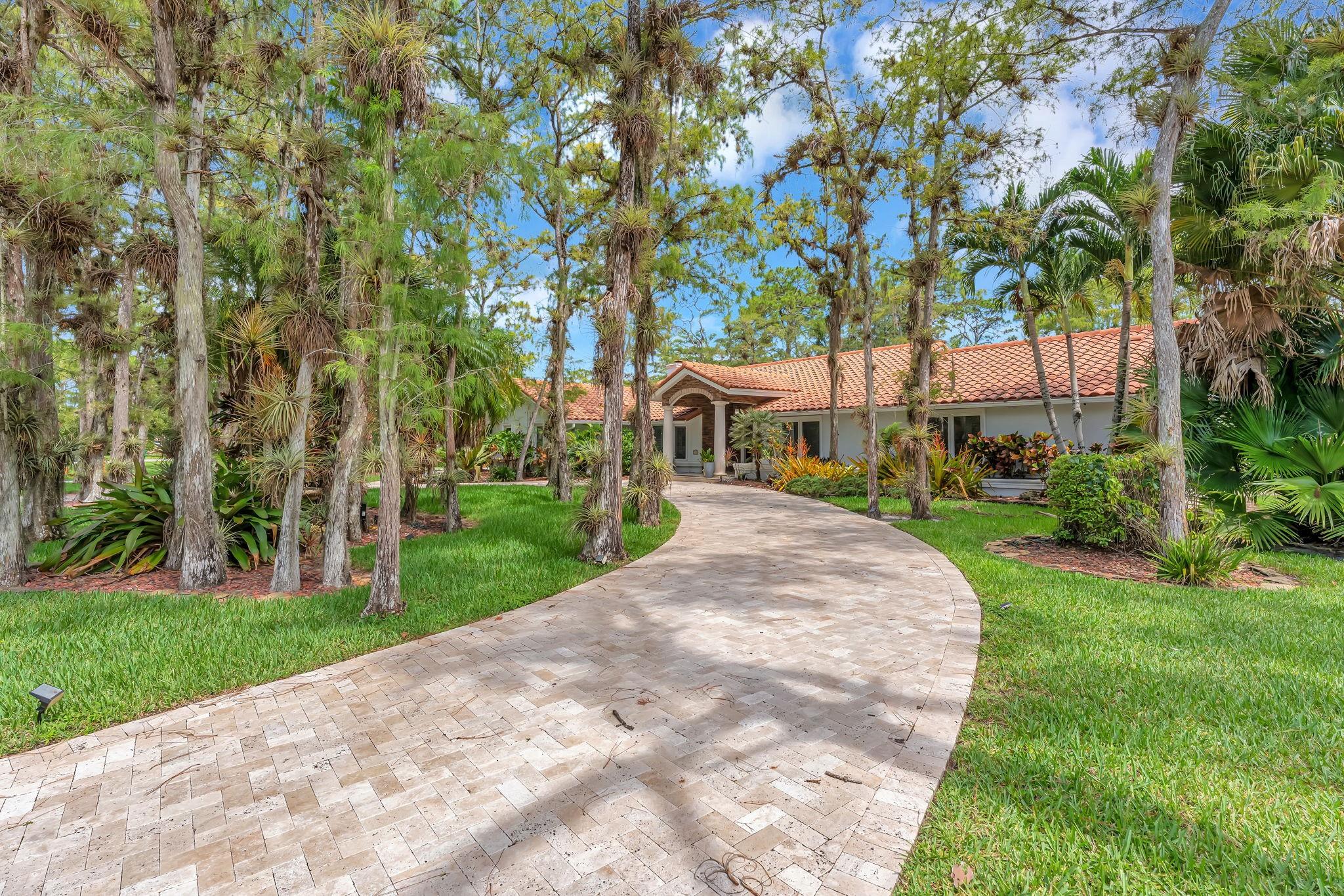 8140 NW 51st Place, Coral Springs, FL 33067