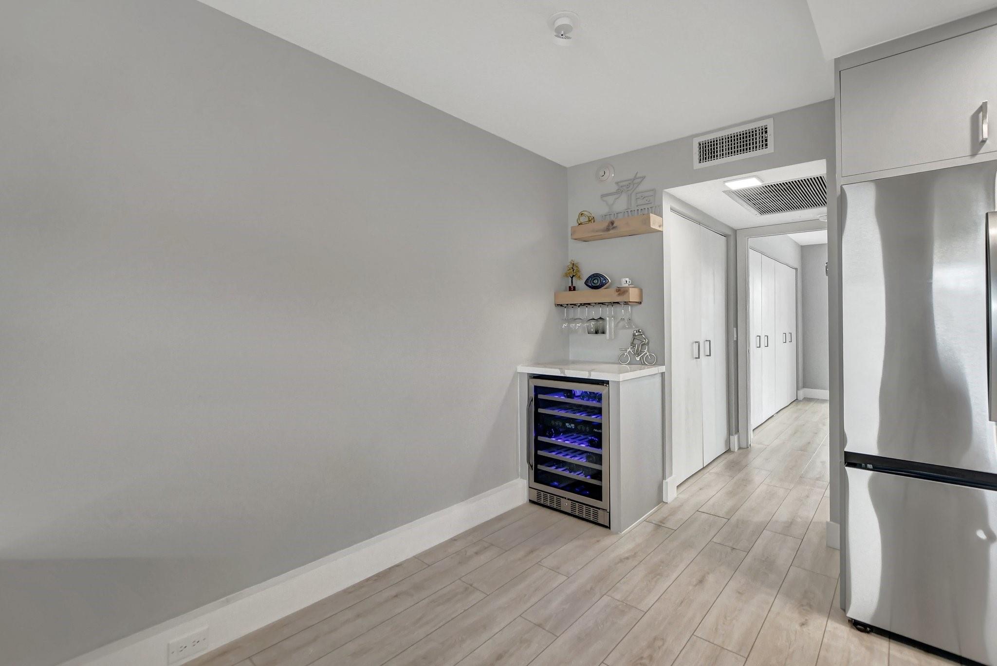 Photo for 3107 Cambridge E, 3107, Deerfield Beach, FL 33442 - Listing #FX-10479052 3107 Cambridge E, 3107, Deerfield Beach, FL 33442