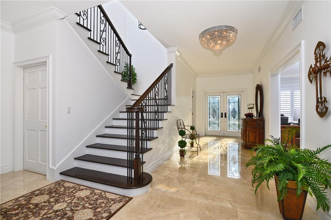 2 Compass Lane, Fort Lauderdale, FL 33308