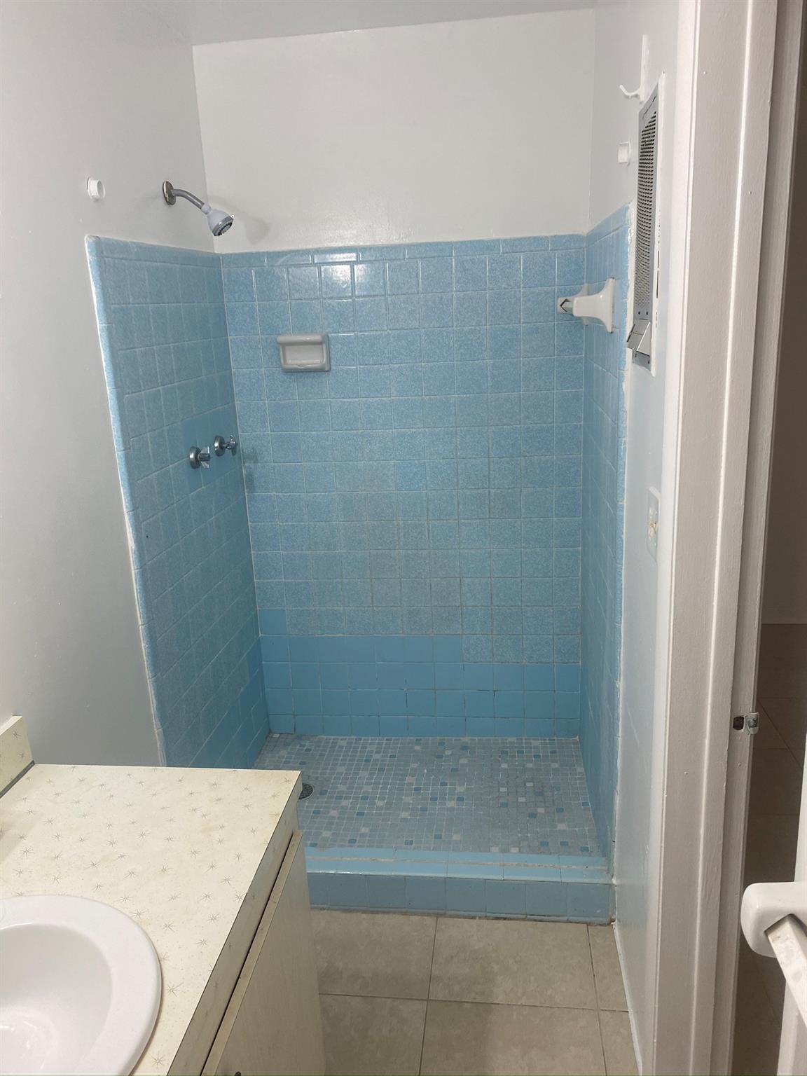 4328 SW 6th Street 206, Plantation, FL 33317