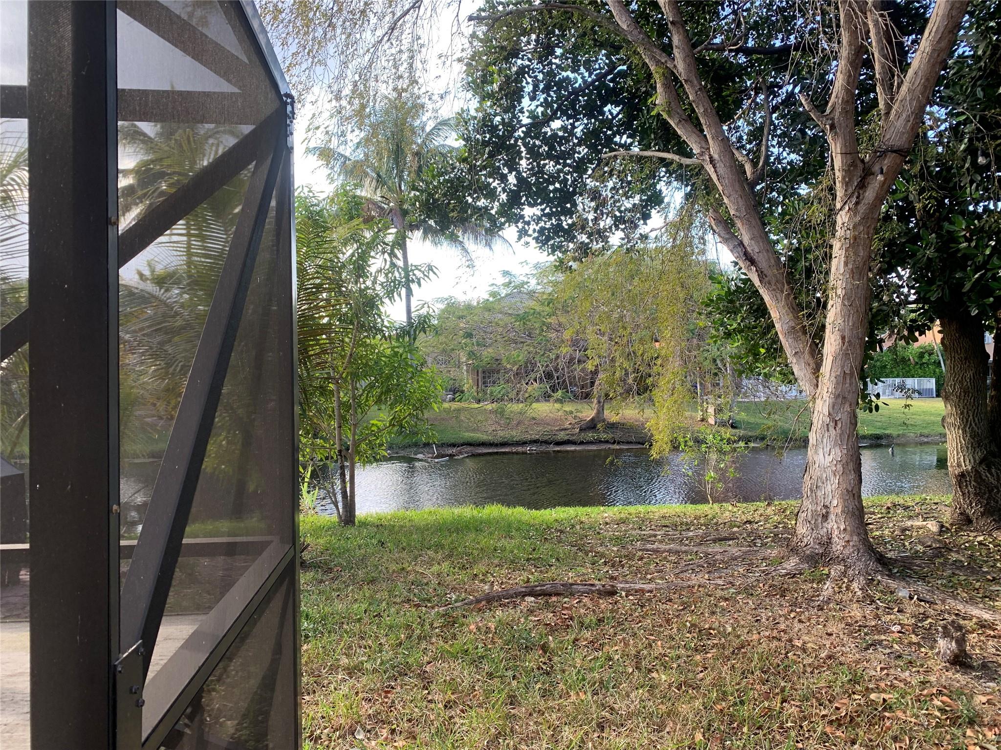 320 NW 115th Way, Coral Springs, FL 33071