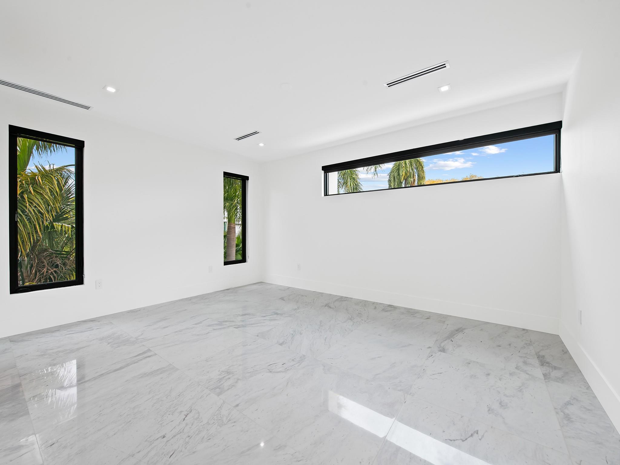 111 Fiesta Way, Fort Lauderdale, FL 33301