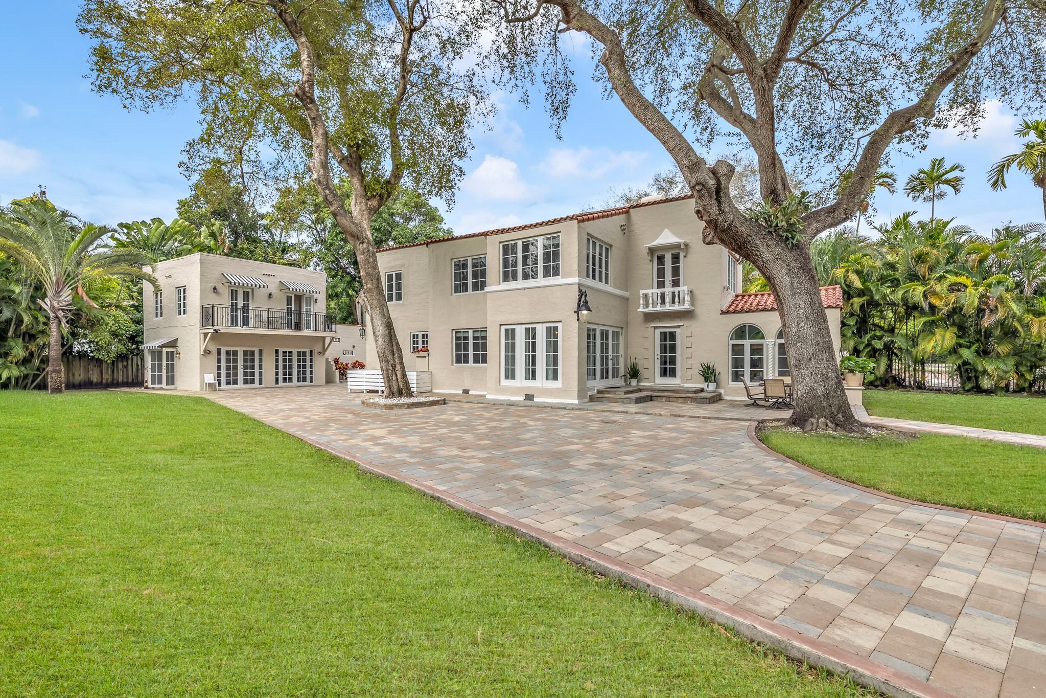 5960 N Bayshore Drive, Miami, FL 33137