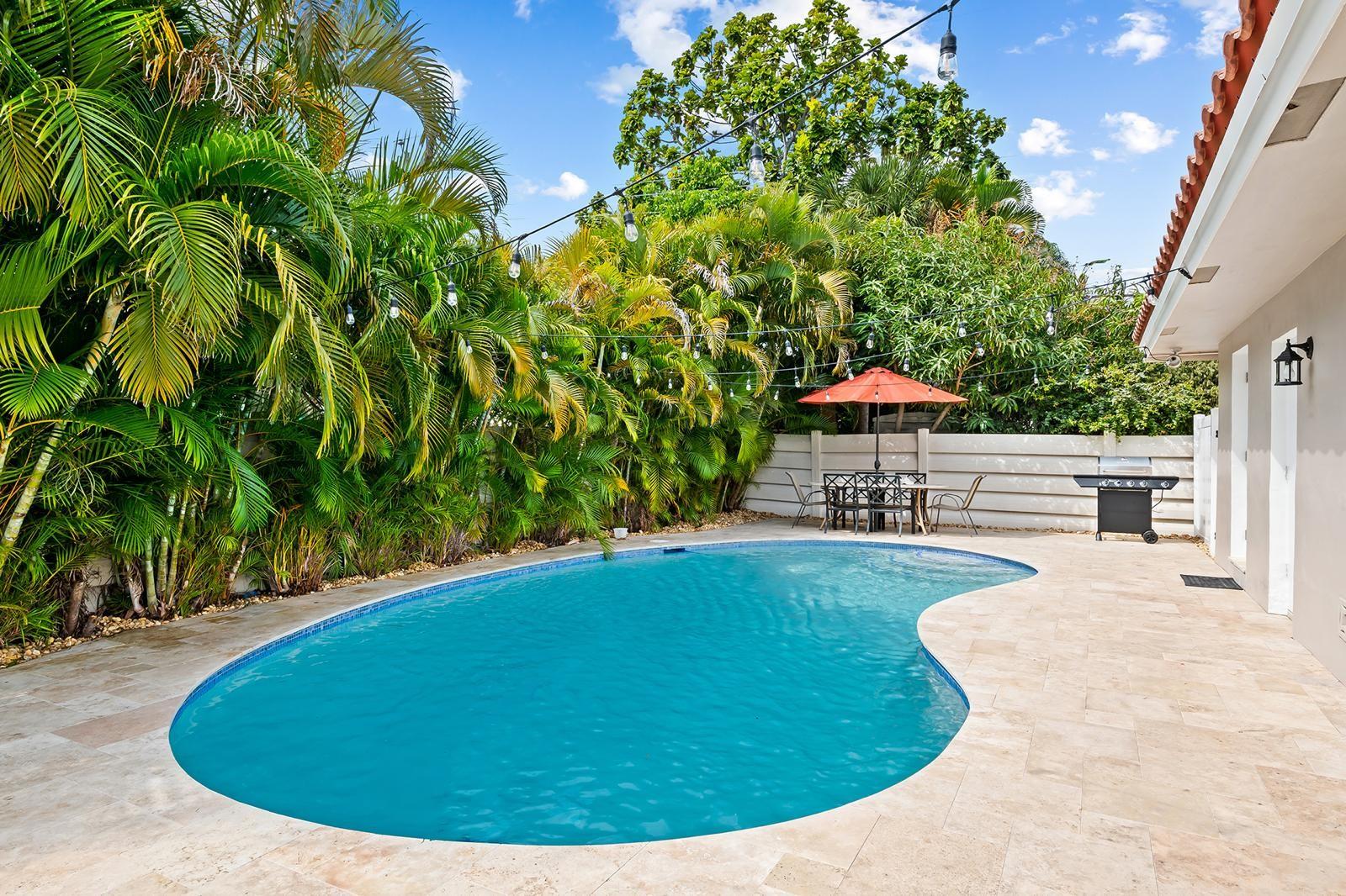 Photo for 2645 SE 3rd Street, Pompano Beach, FL 33062 - listing #FX-10490924 2645 SE 3rd Street, Pompano Beach, FL 33062
