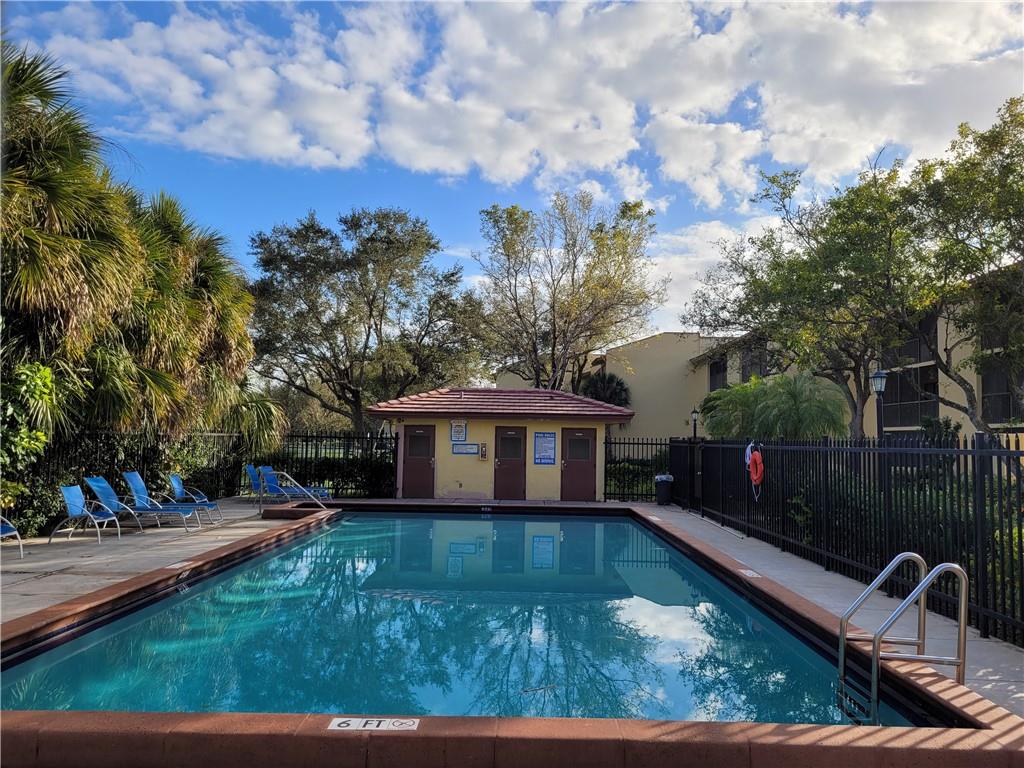 2027 Coral Ridge Drive 206 S, Coral Springs, FL 33071