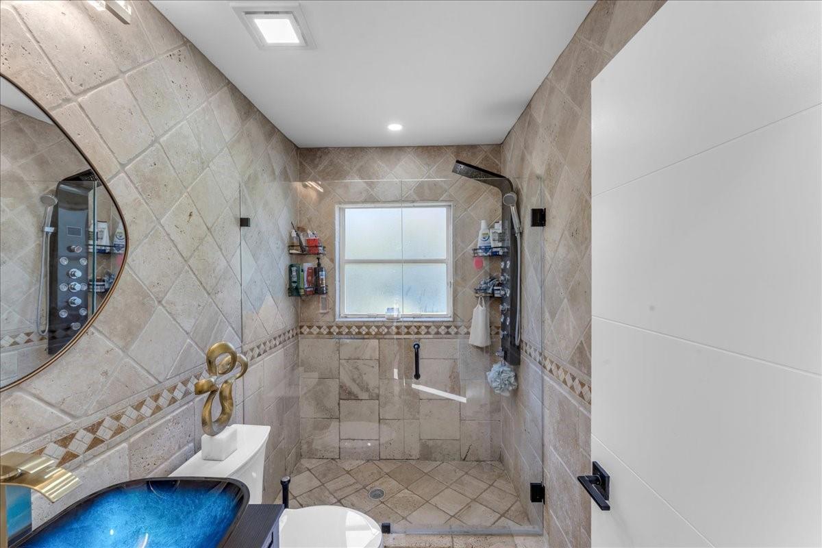 DOWNSTAIRS GUEST BATHROOM