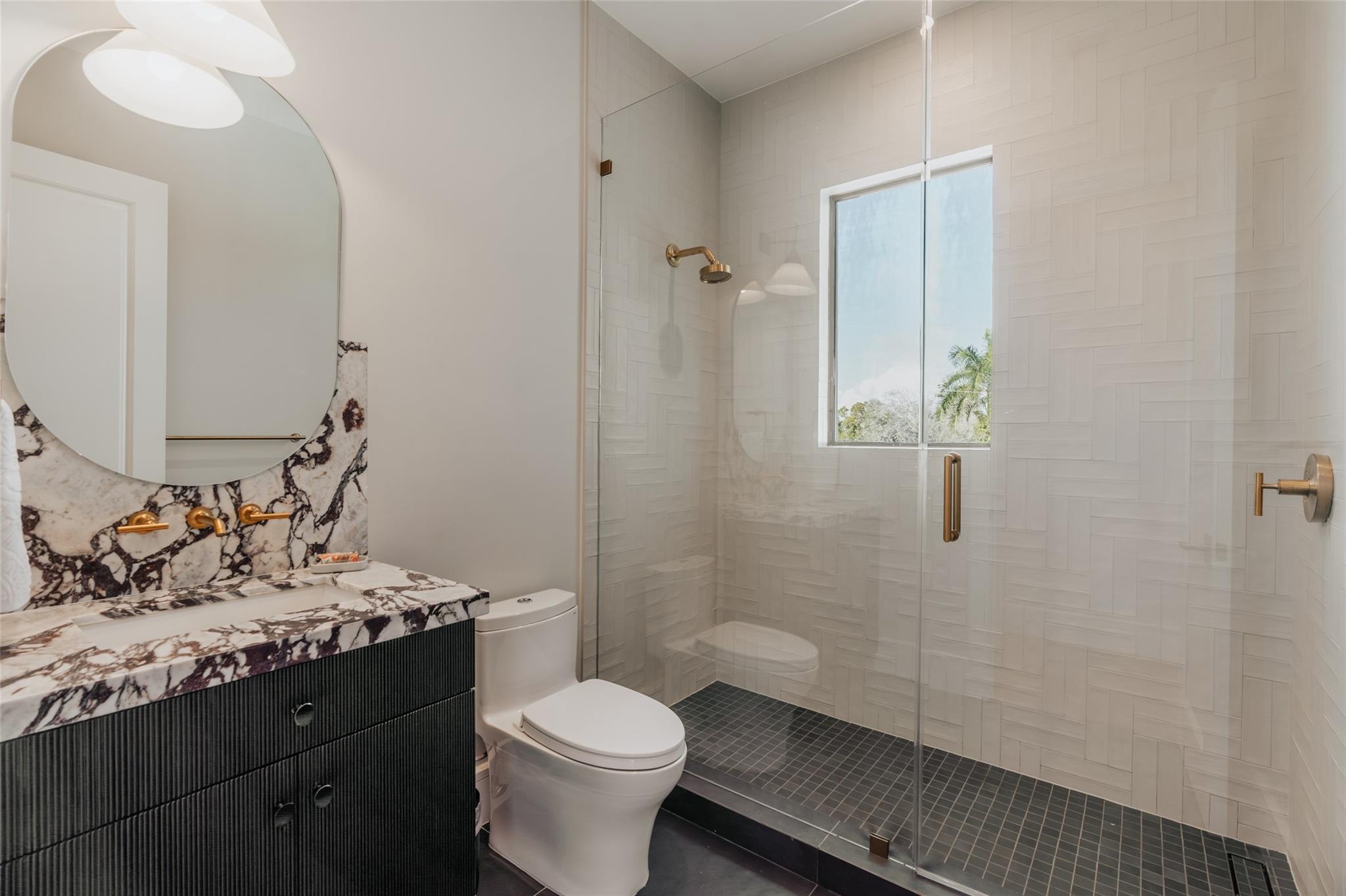 2300 NE 34th Court, Lighthouse Point, FL 33064