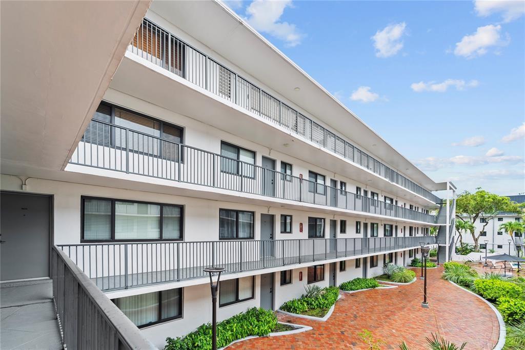 2924 Day Avenue N211, Miami, FL 33133