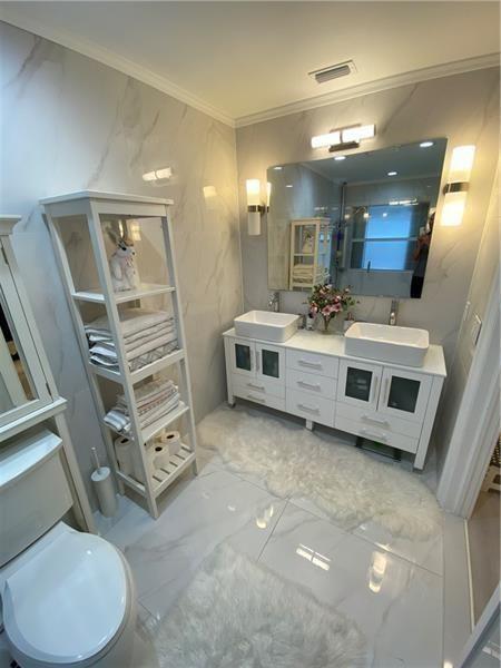 21135 Helmsman Drive O12, Miami, FL 33180