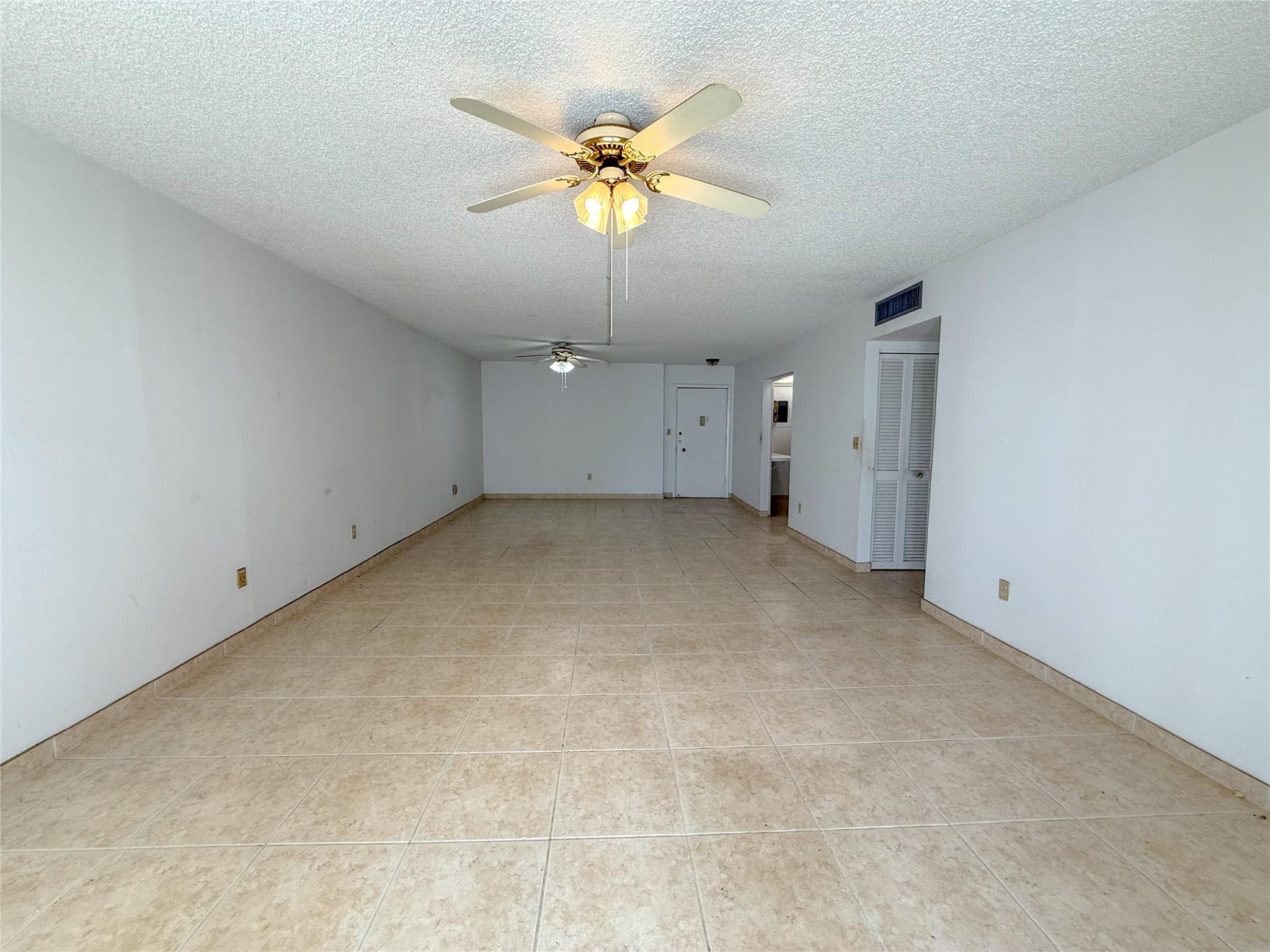 1401 S Ocean Drive 405, Hollywood, FL 33019