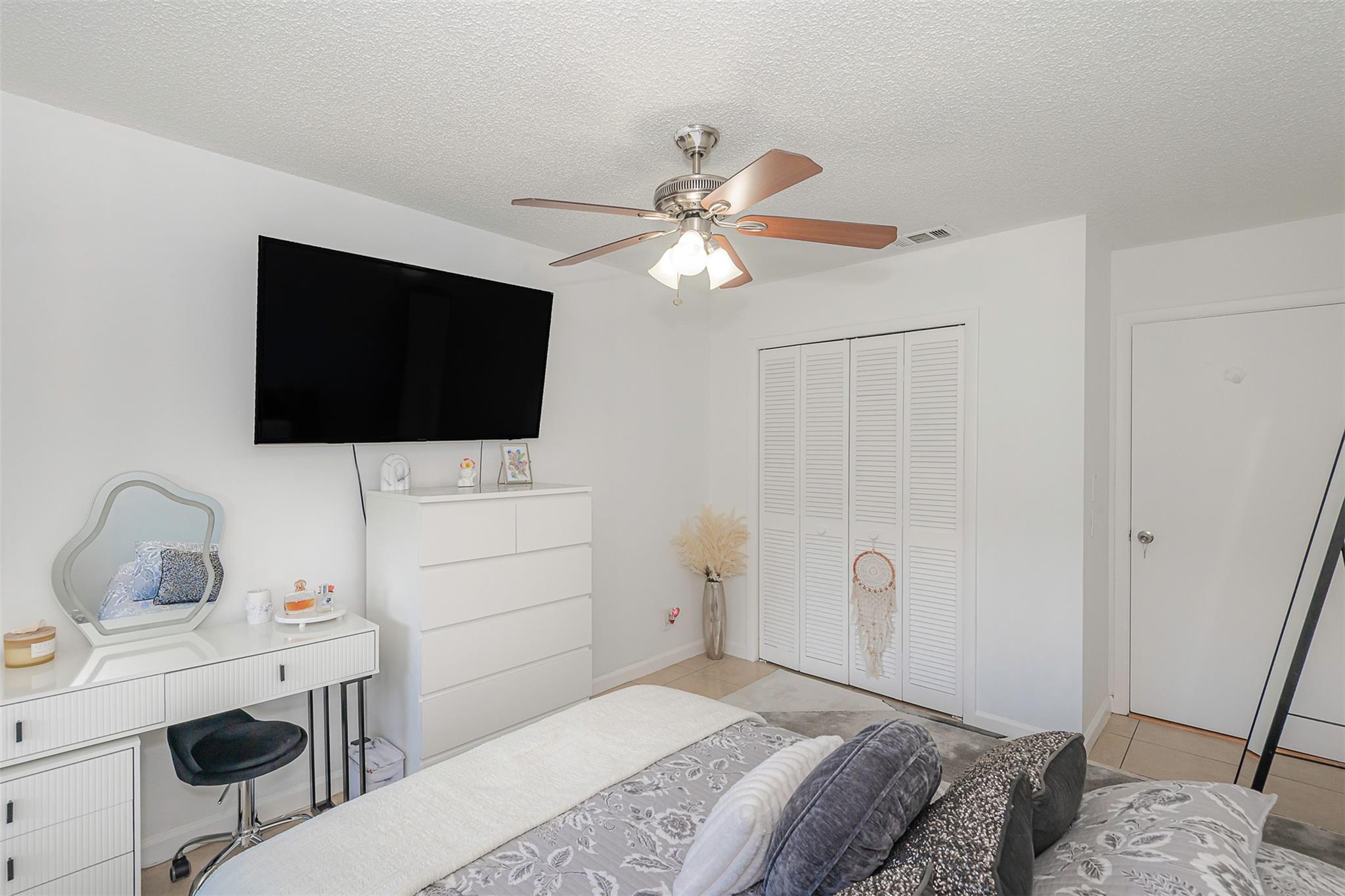 4123 NW 88th Avenue 206, Coral Springs, FL 33065