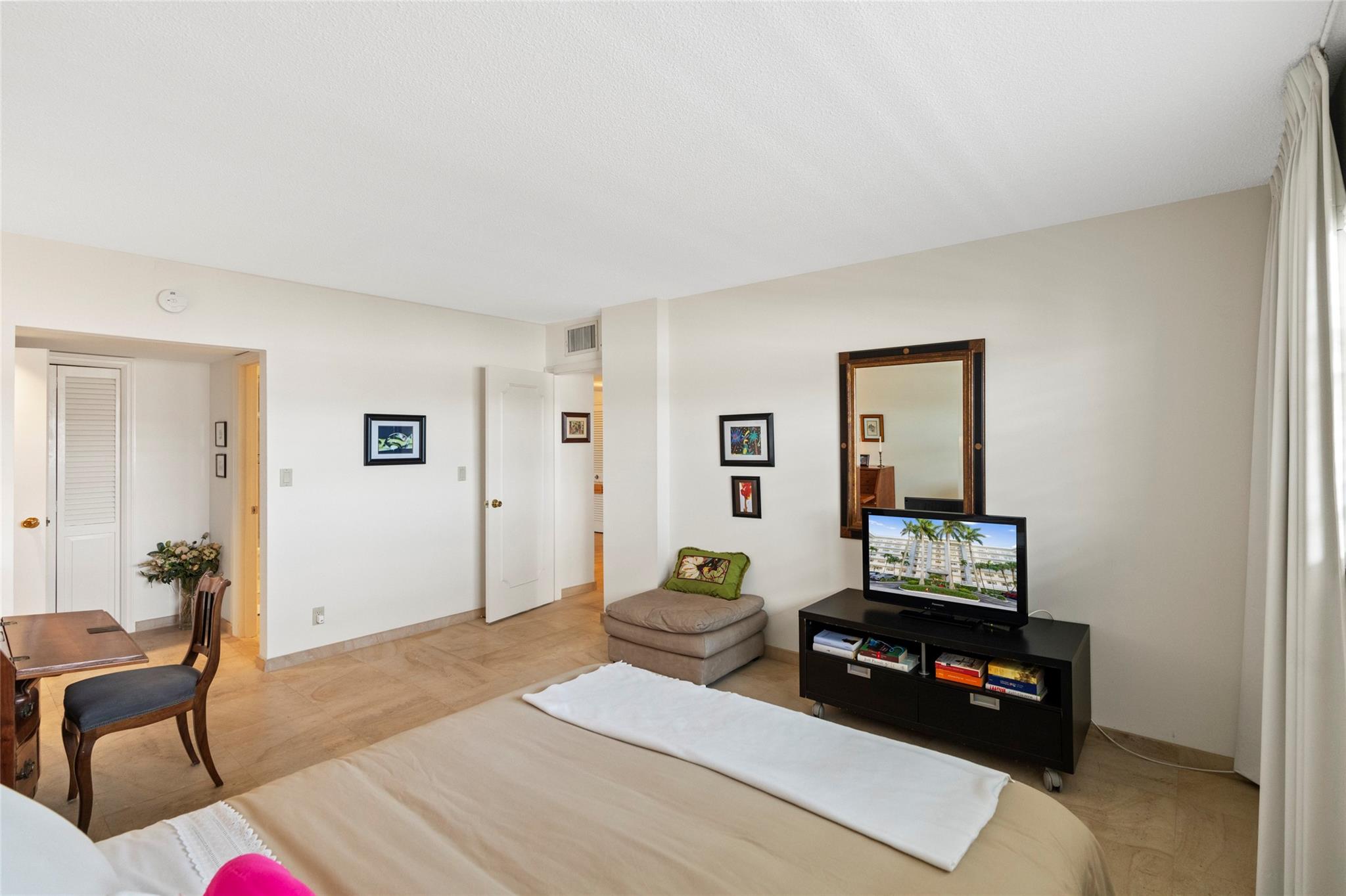 Photo for 3050 NE 47th Court, 502 & 503, Fort Lauderdale, FL 33308 - Listing #FX-10477937 3050 NE 47th Court, 502 & 503, Fort Lauderdale, FL 33308