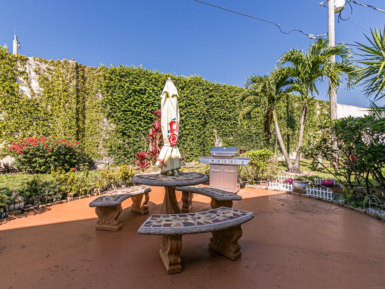 PATIO AREA WITH BBQ