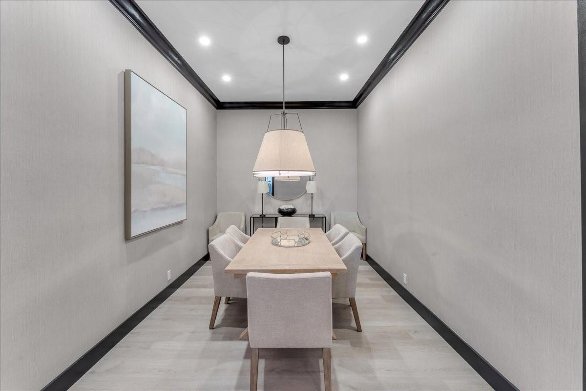 CLUBHOUSE QUIET ROOM