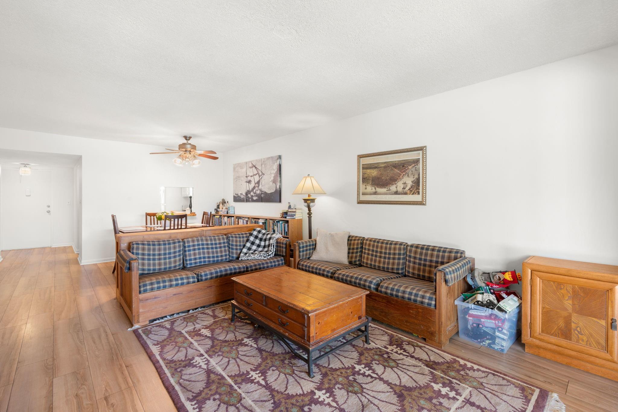 3000 Riverside Drive 302-1, Coral Springs, FL 33065