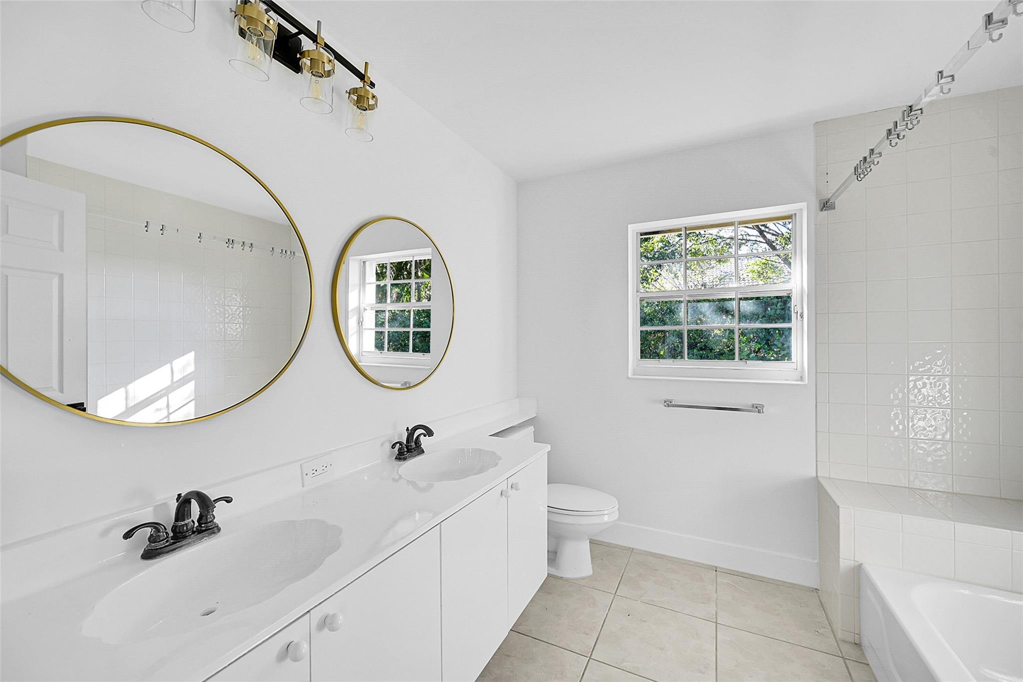 Photo for 618 Cypress Green Circle, Wellington, FL 33414 - Listing #FX-10480409 618 Cypress Green Circle, Wellington, FL 33414