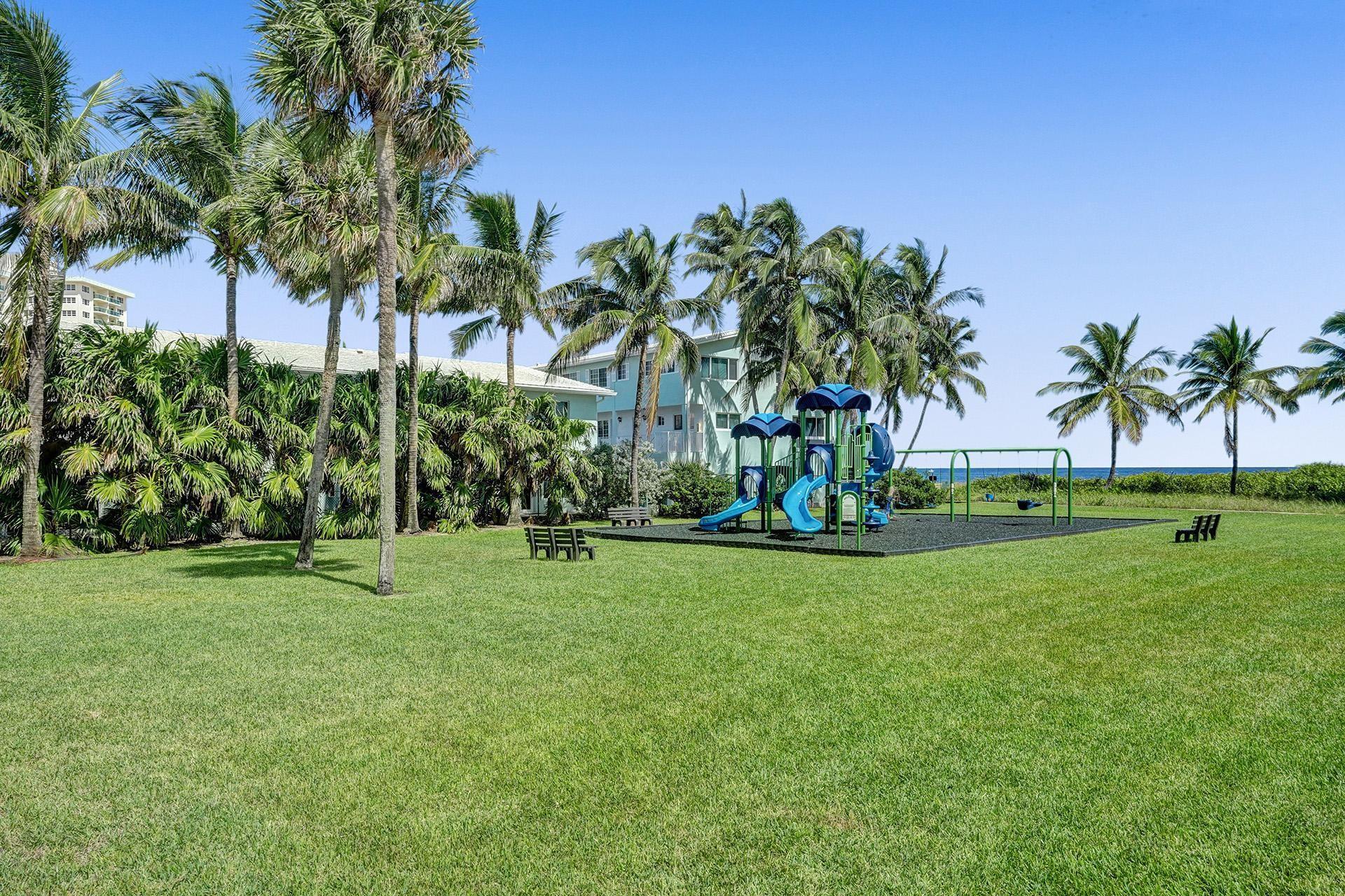 7 Seneca Road, Sea Ranch Lakes, FL 33308