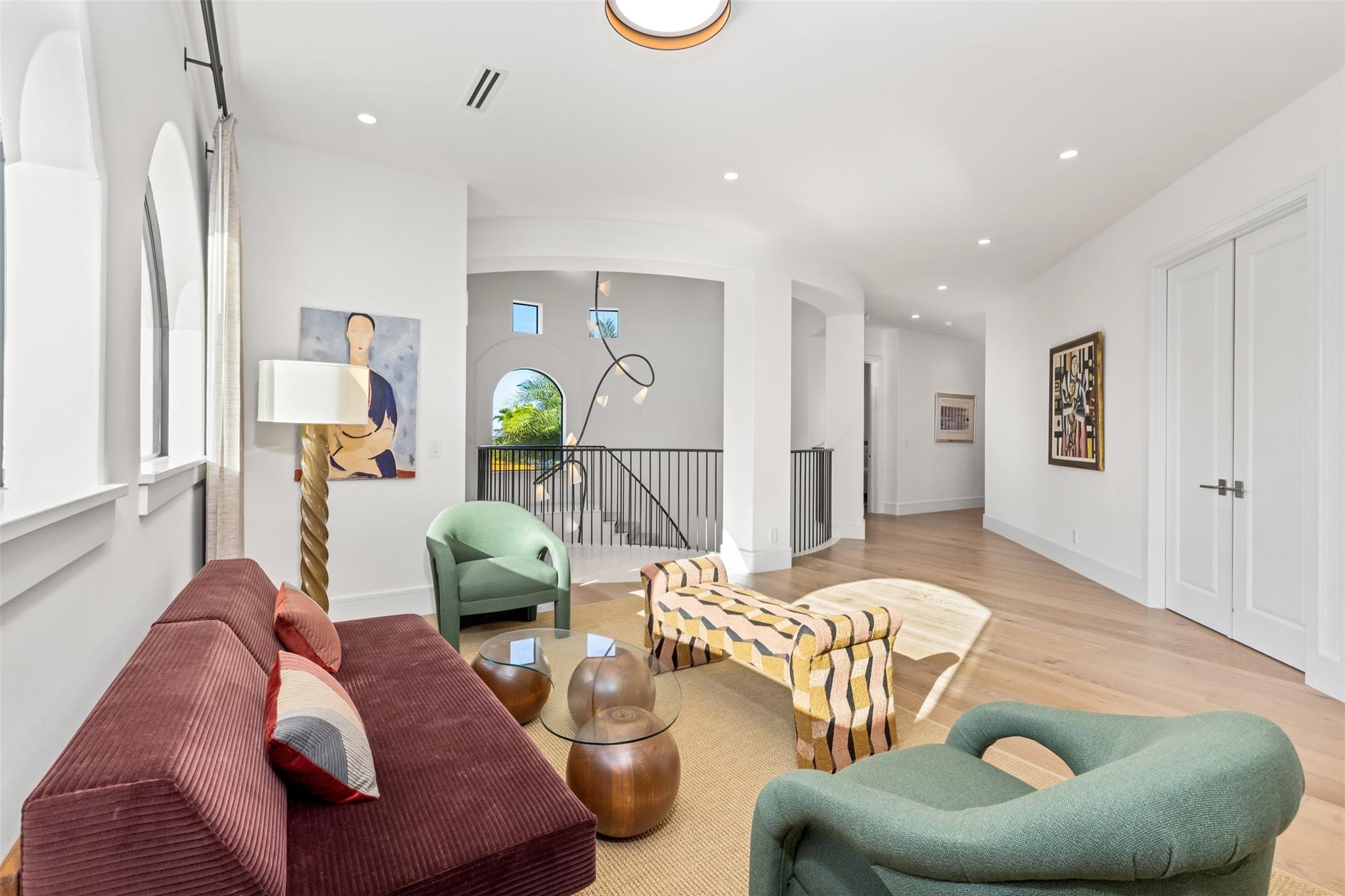 2300 NE 34th Court, Lighthouse Point, FL 33064