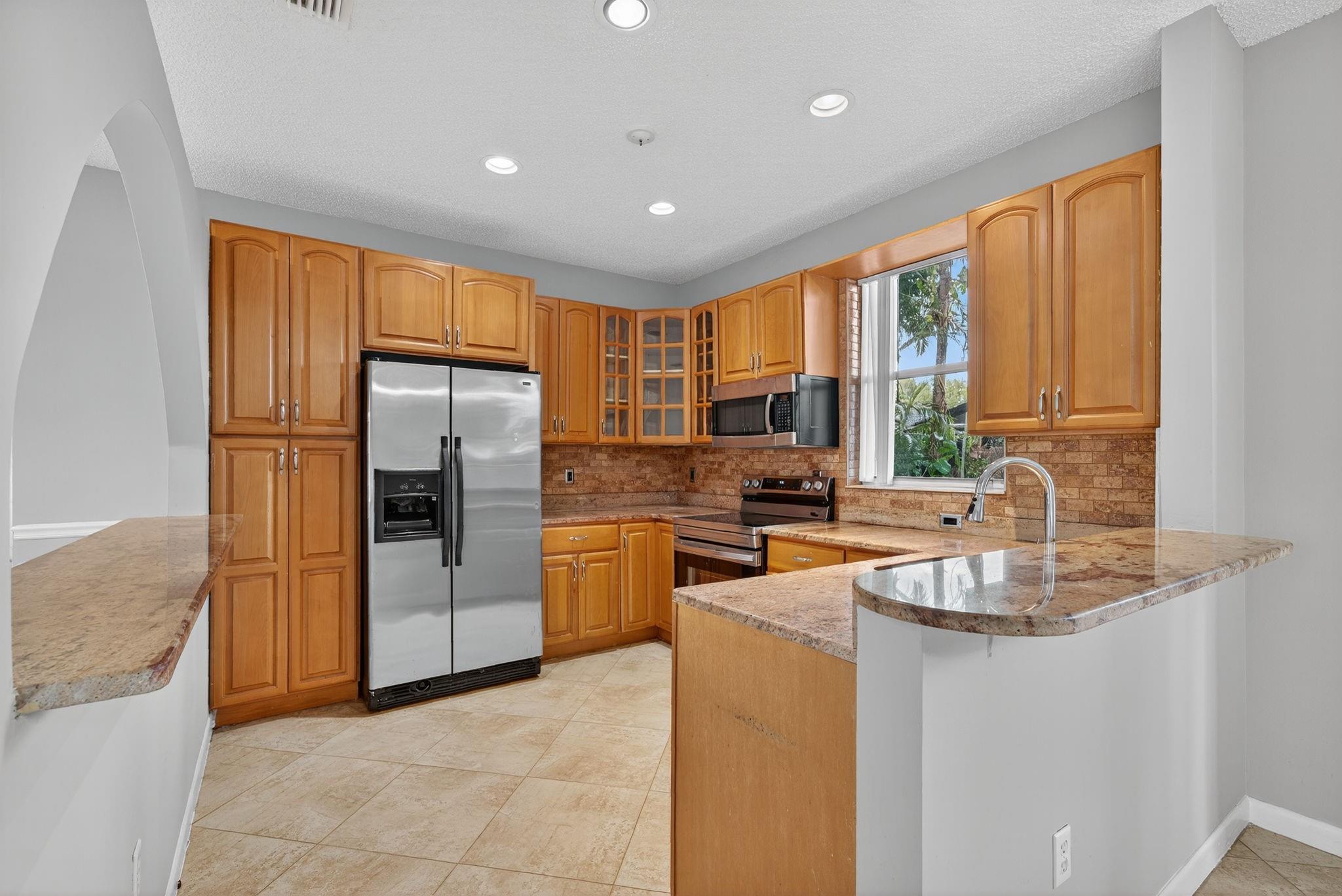 8743 NW 6th Court, Coral Springs, FL 33071