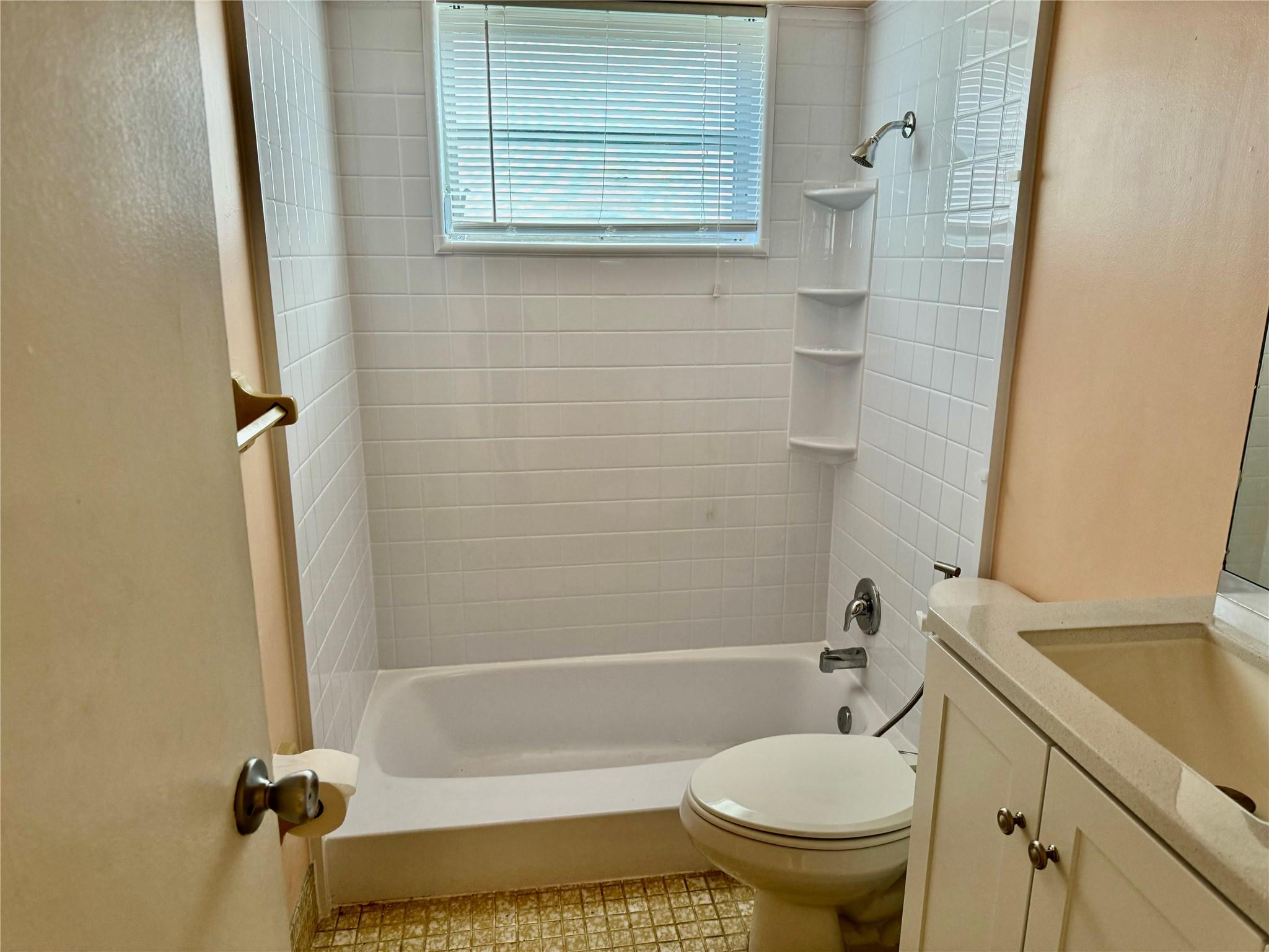 11461 NW 38th Street E, Coral Springs, FL 33065