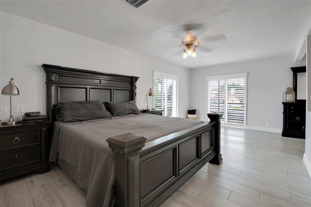 Photo for 5880 SW 19th Street, Plantation, FL 33317 - Listing #FX-10436185 5880 SW 19th Street, Plantation, FL 33317