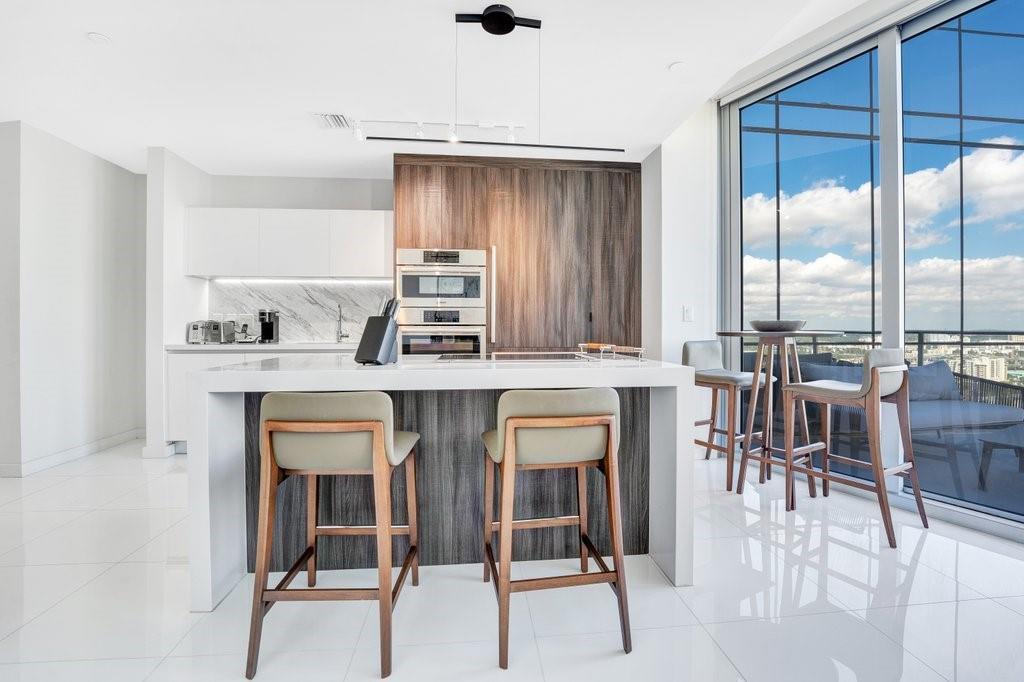 851 NE 1st Avenue 2202, Miami, FL 33132