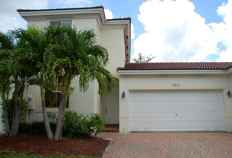 Photo for 18713 SW 26th Street, Miramar, FL 33029 - listing #FX-10533739 18713 SW 26th Street, Miramar, FL 33029